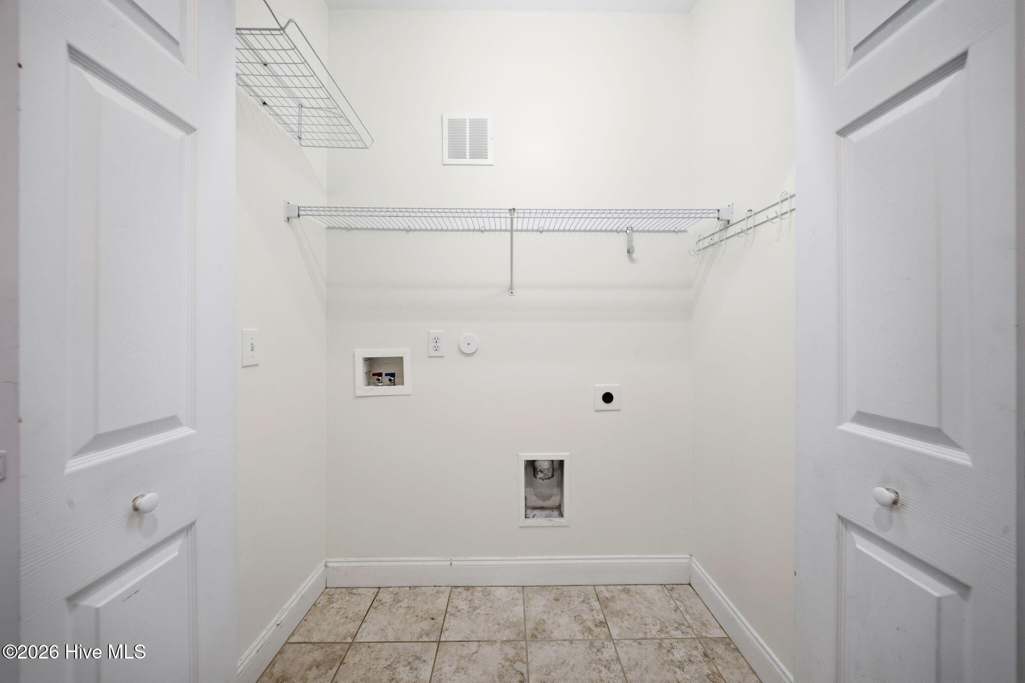 4524 Regent Drive Property Photo 34