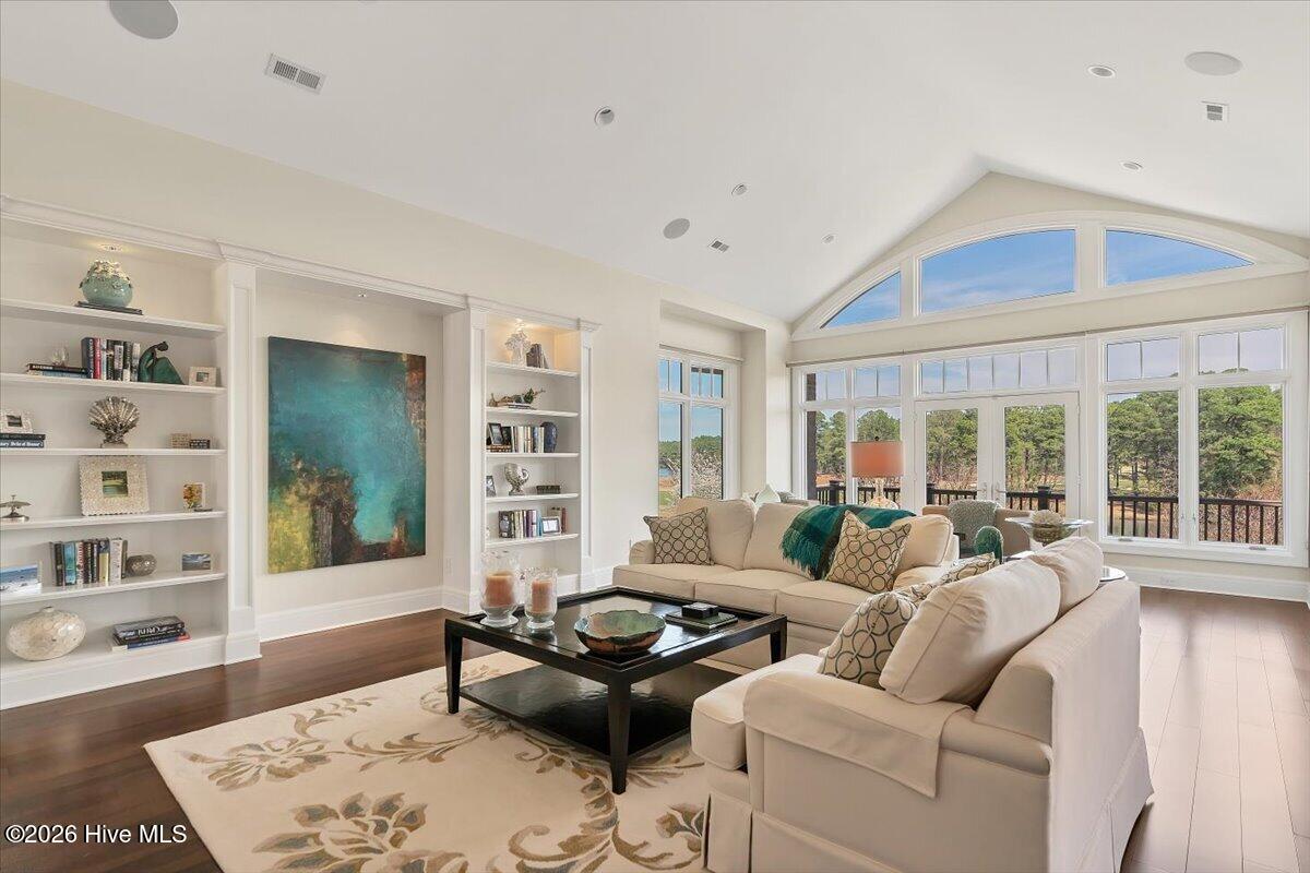 475 Lake Dornoch Drive Property Photo 20