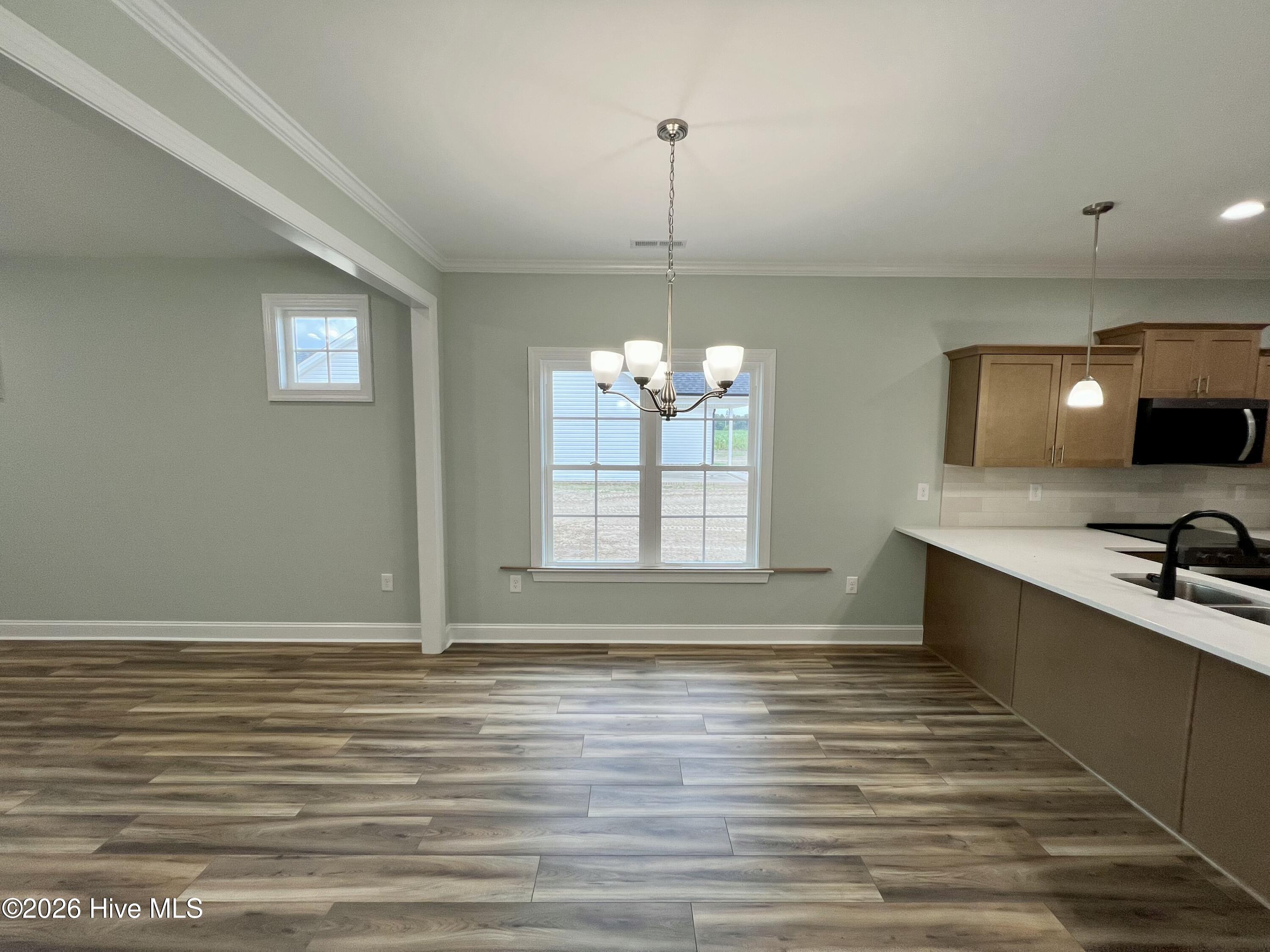 308 E Norwayne Alumni Way Property Photo 6