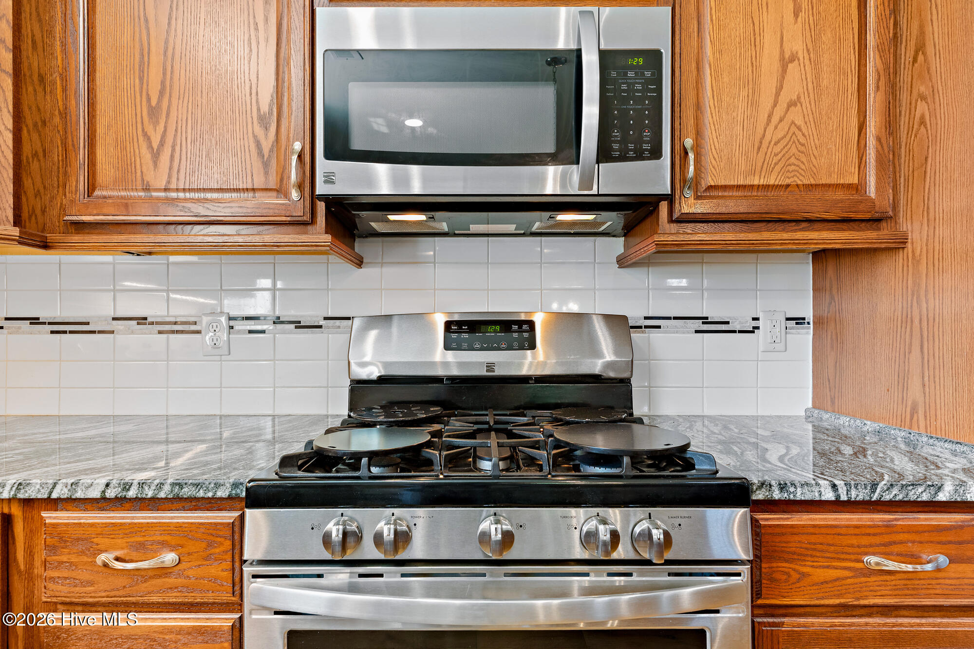 8859 Pickens Place Nw Property Photo 14