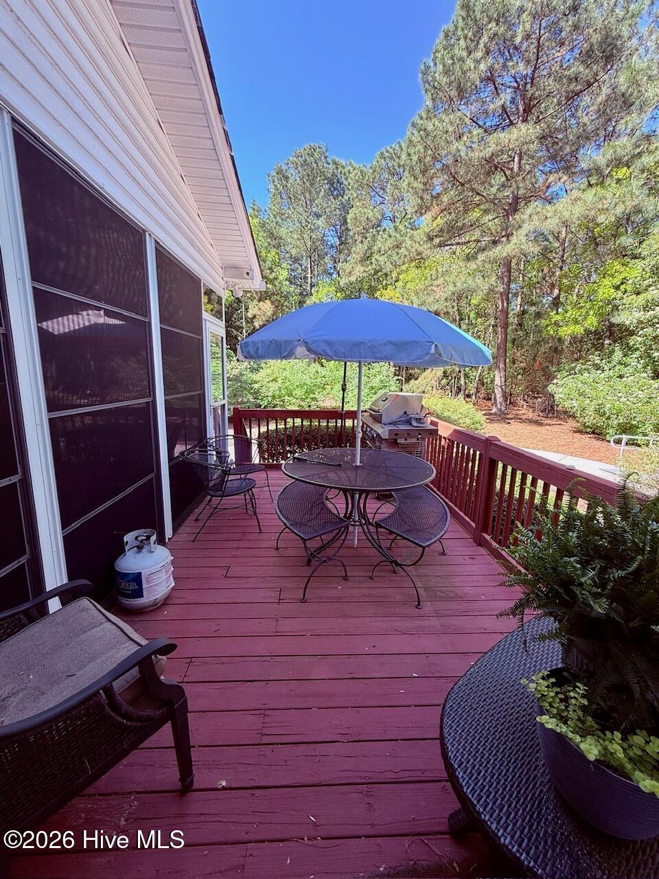 109 Sweetbriar Court Property Photo 6