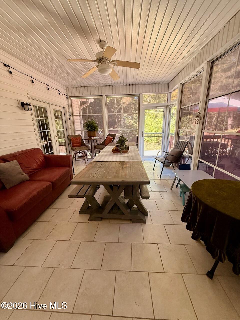 109 Sweetbriar Court Property Photo 7