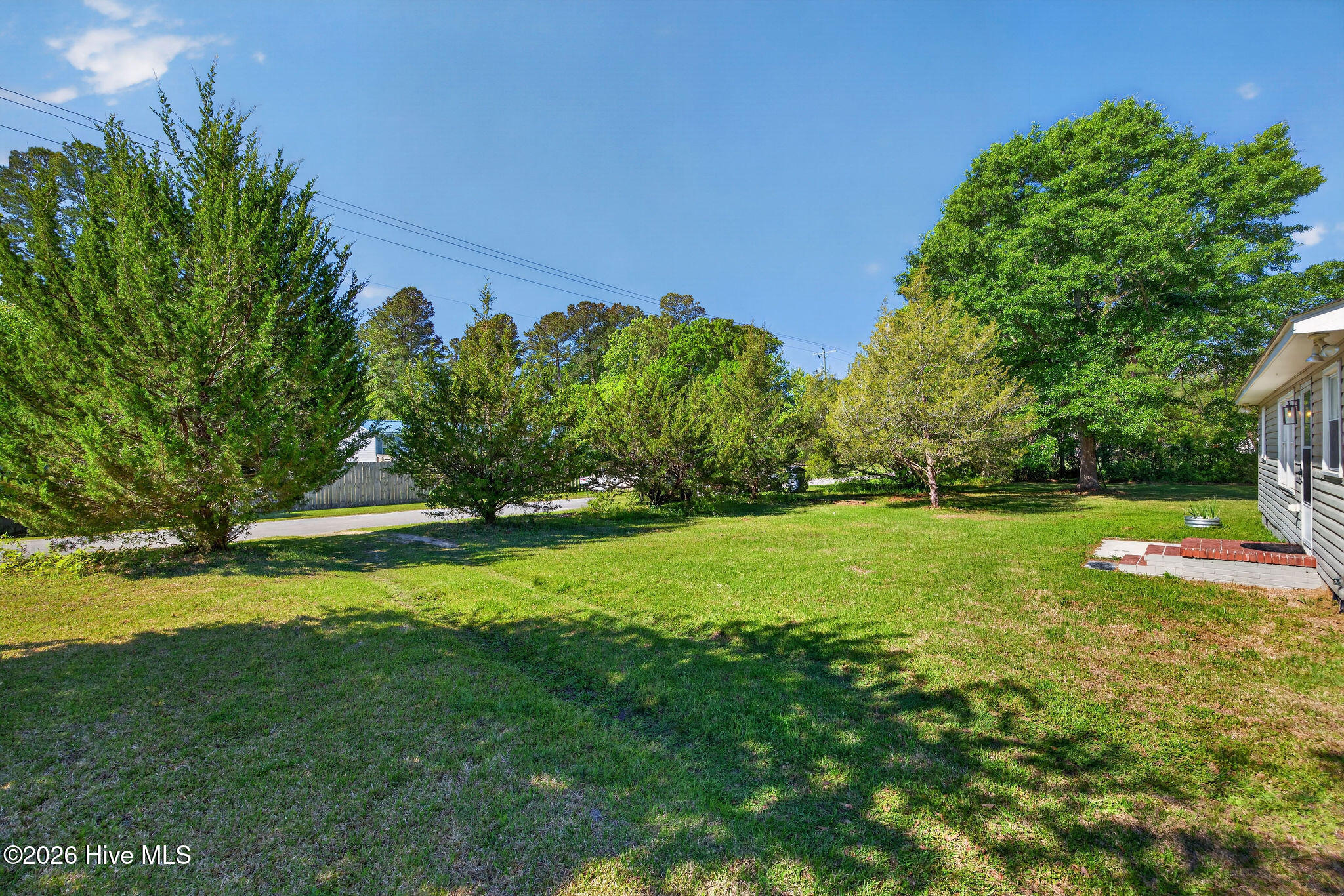 555 Cedar Street Property Photo 4