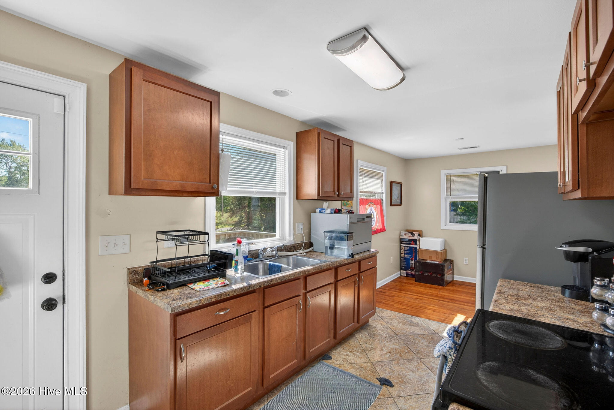555 Cedar Street Property Photo 16