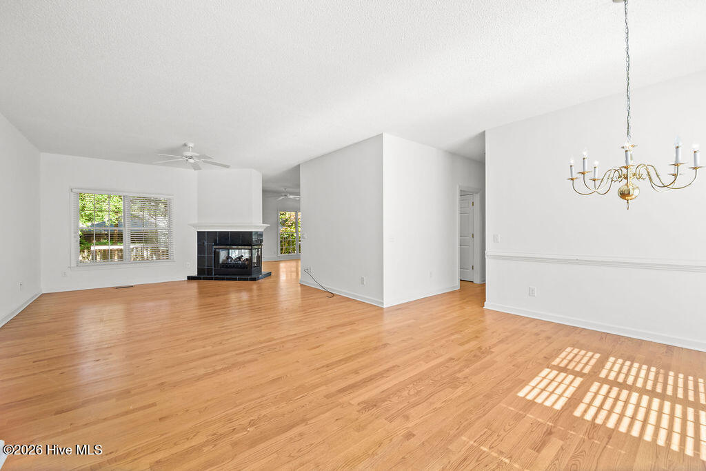 30 Oakmont Circle Property Photo 2
