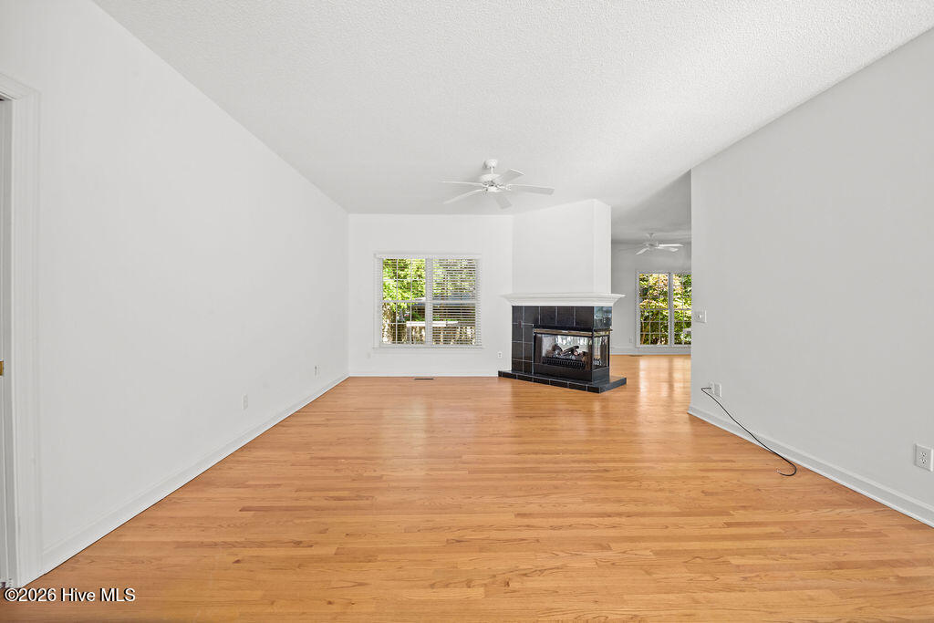 30 Oakmont Circle Property Photo 3