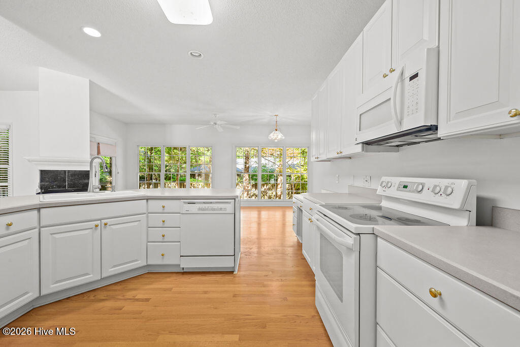 30 Oakmont Circle Property Photo 8