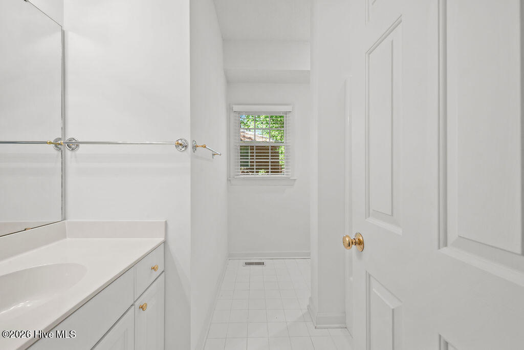 30 Oakmont Circle Property Photo 12