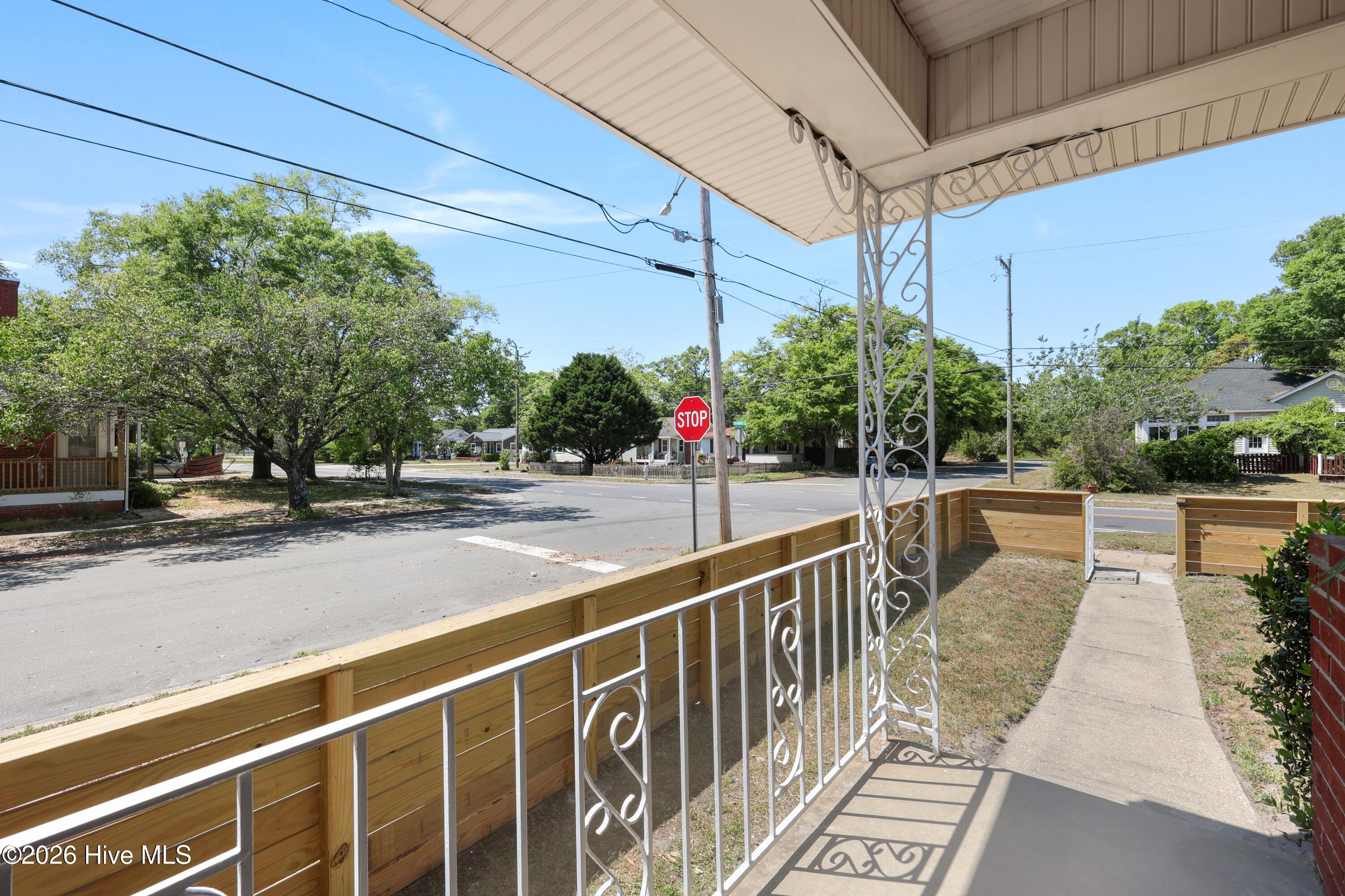 402 Southern Boulevard Property Photo 4