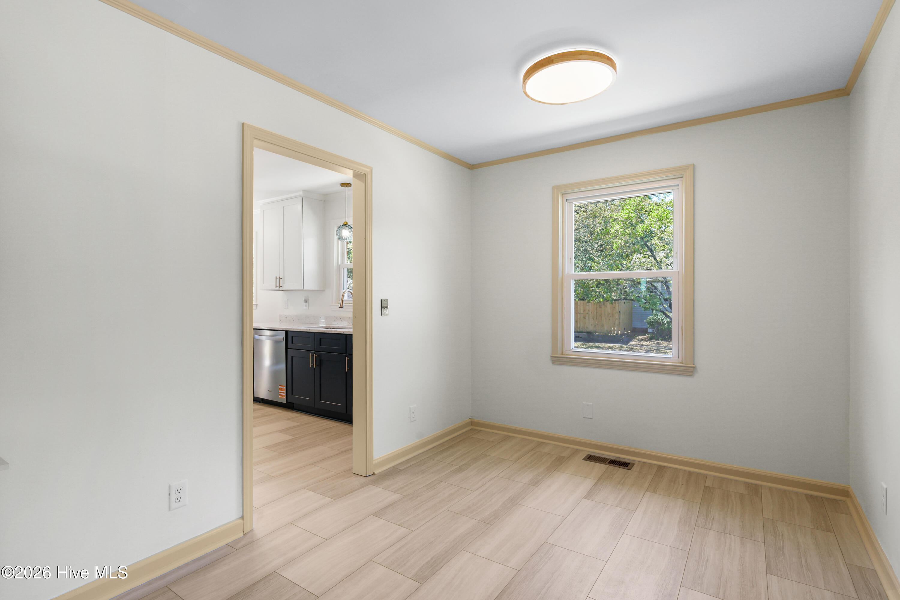 402 Southern Boulevard Property Photo 11