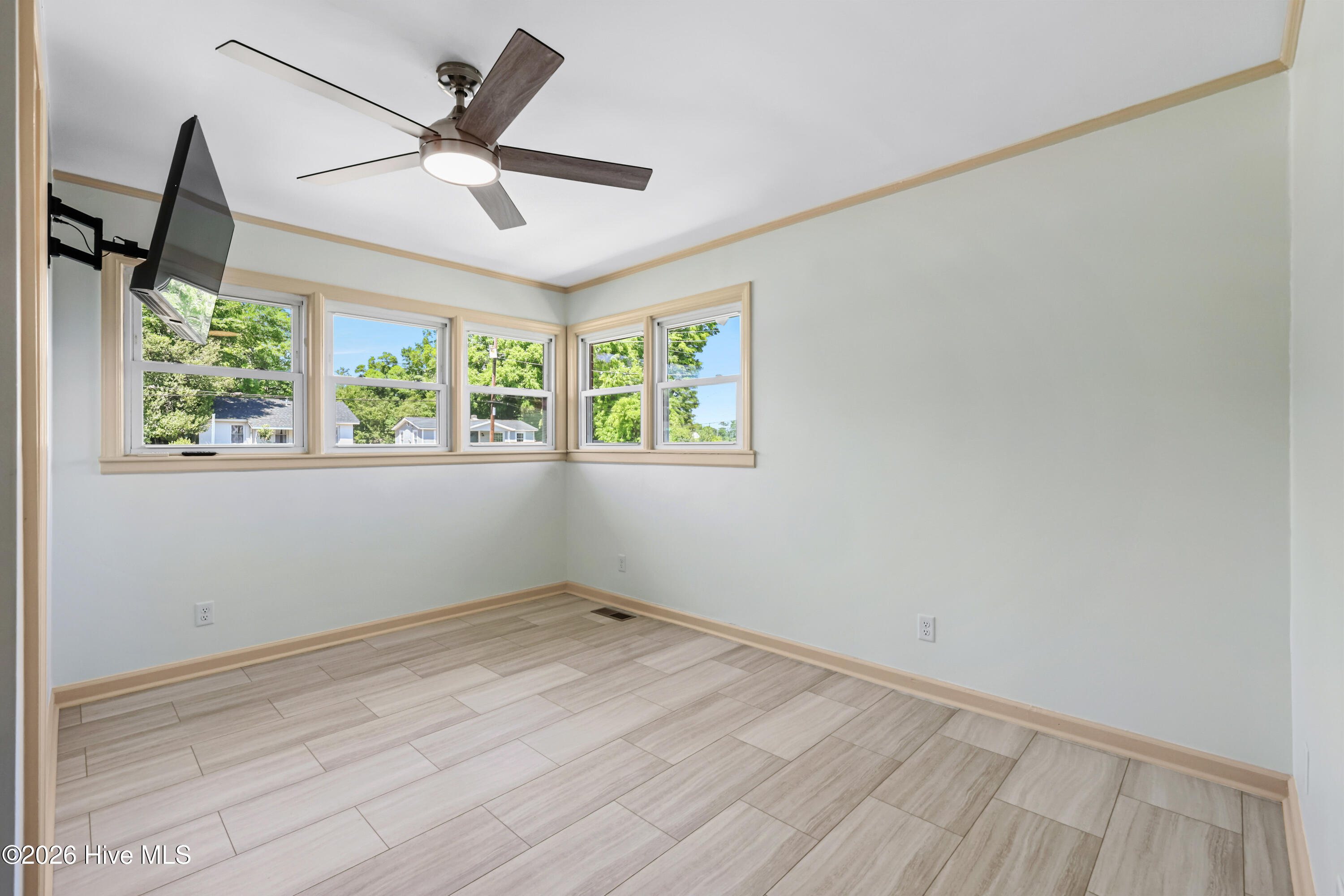 402 Southern Boulevard Property Photo 18