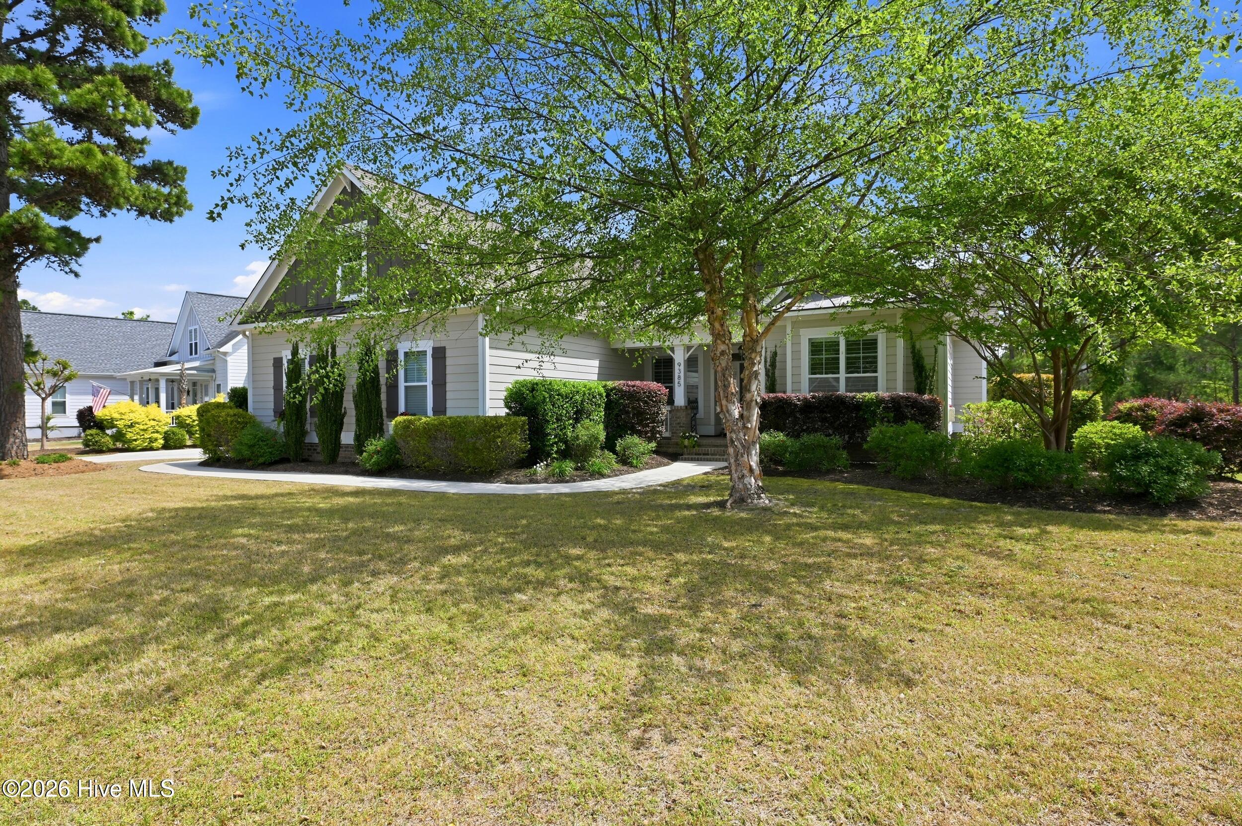 9385 Fallen Pear Lane Ne Property Photo 6