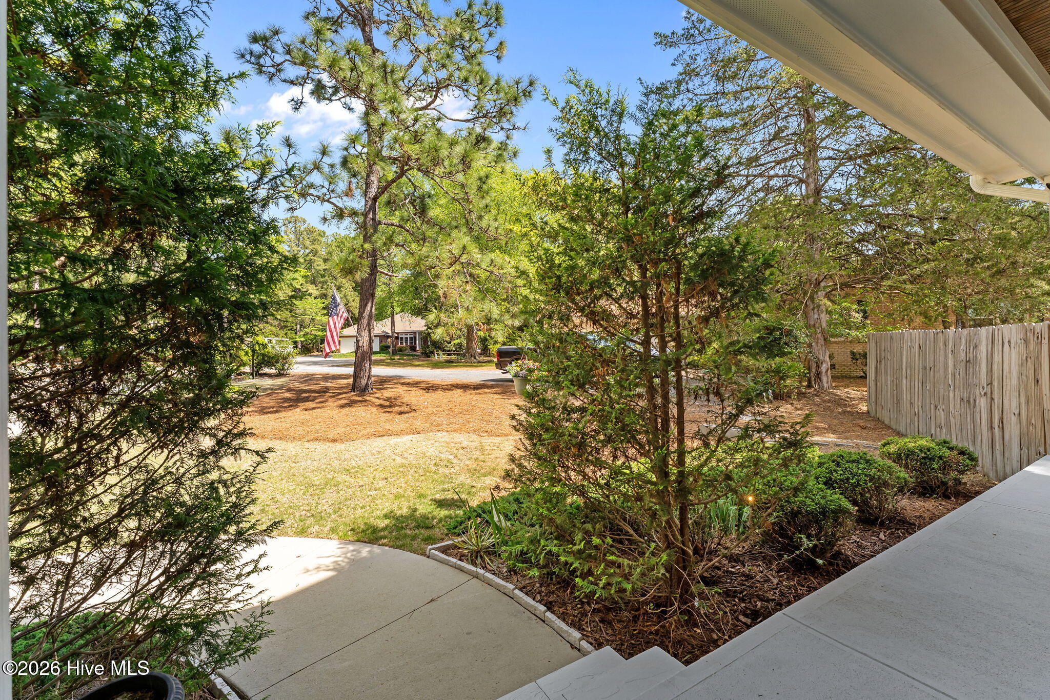 6 Wilshire Lane Property Photo 4
