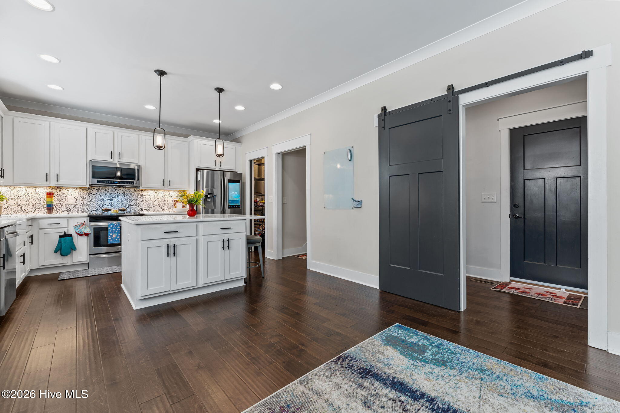 6 Wilshire Lane Property Photo 18