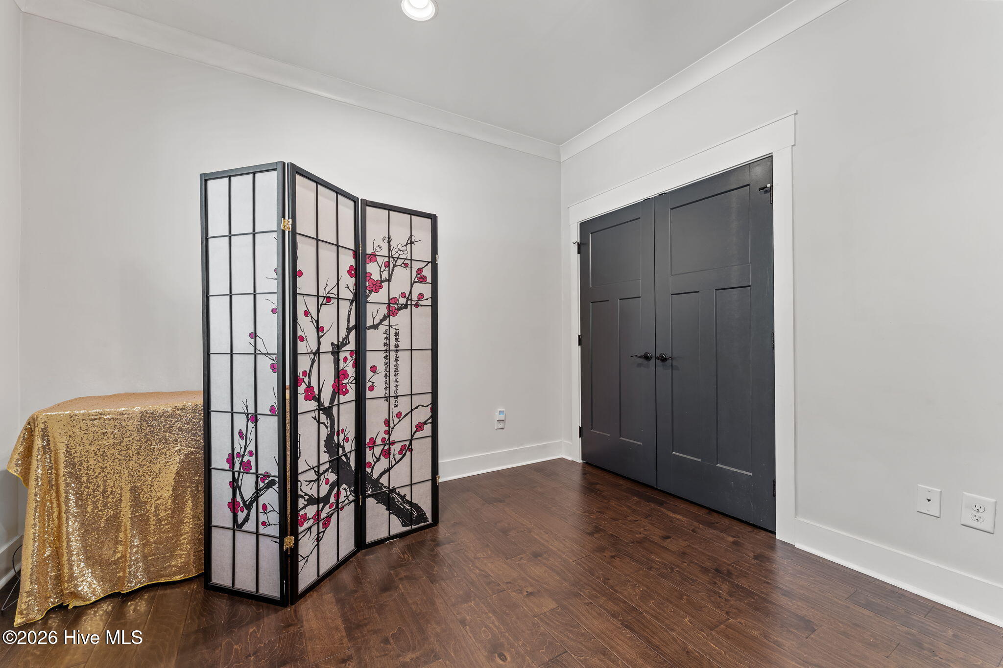6 Wilshire Lane Property Photo 25