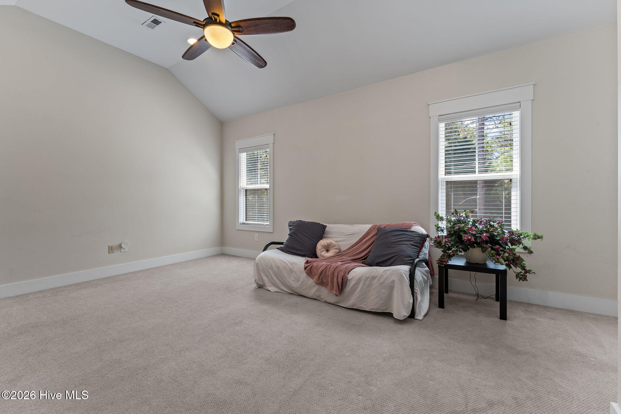 6 Wilshire Lane Property Photo 31