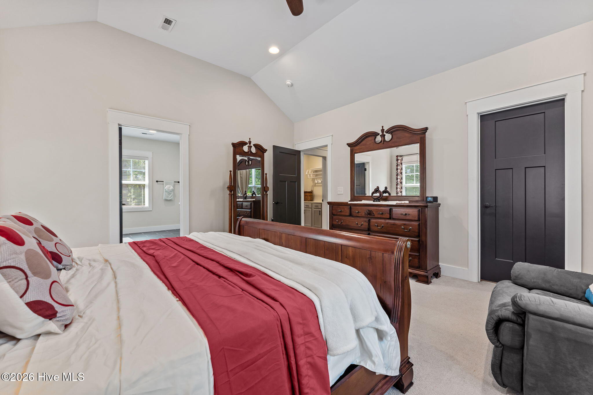 6 Wilshire Lane Property Photo 34