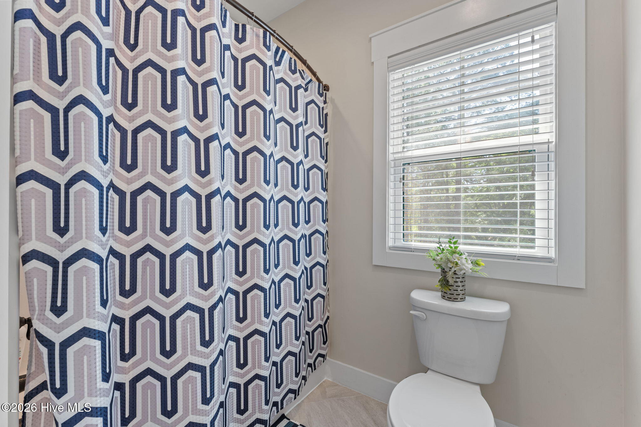 6 Wilshire Lane Property Photo 42