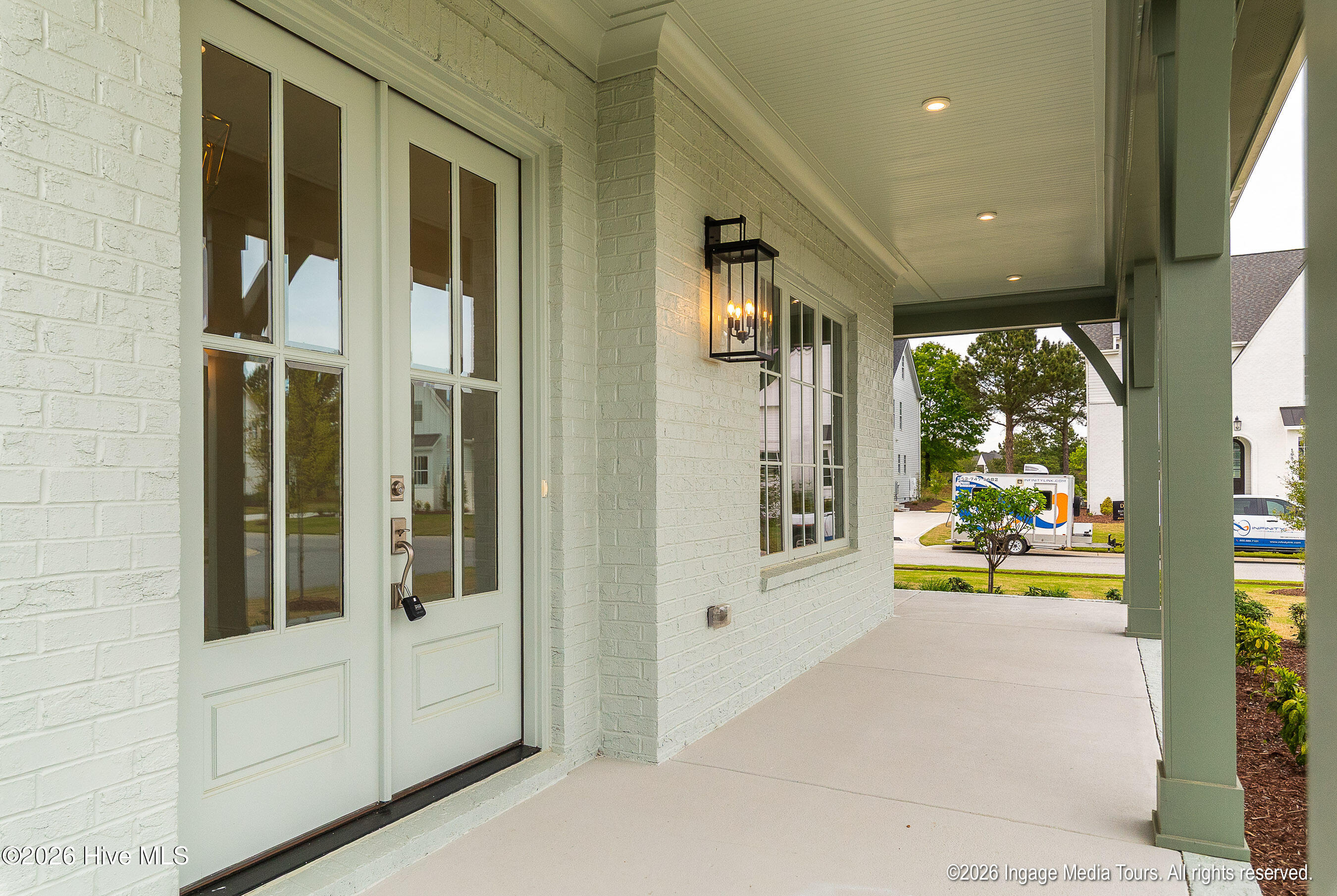 16 Pinewood Cove Property Photo 3