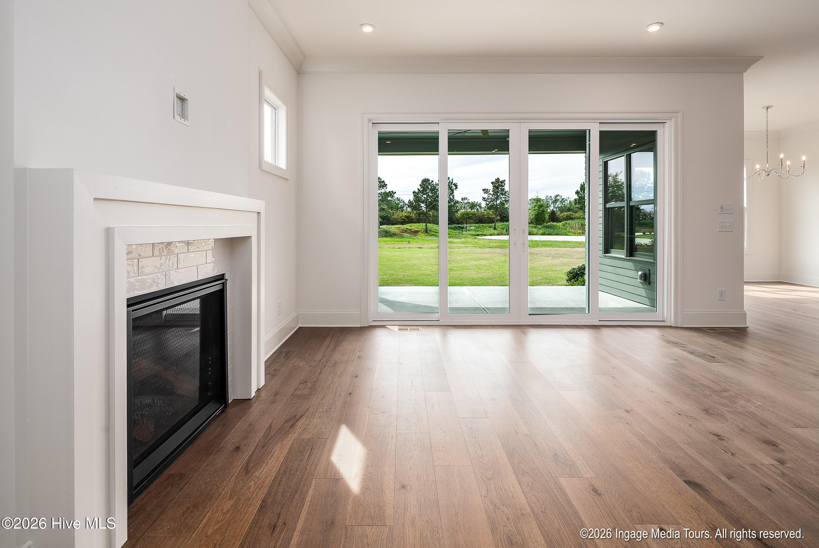 16 Pinewood Cove Property Photo 8