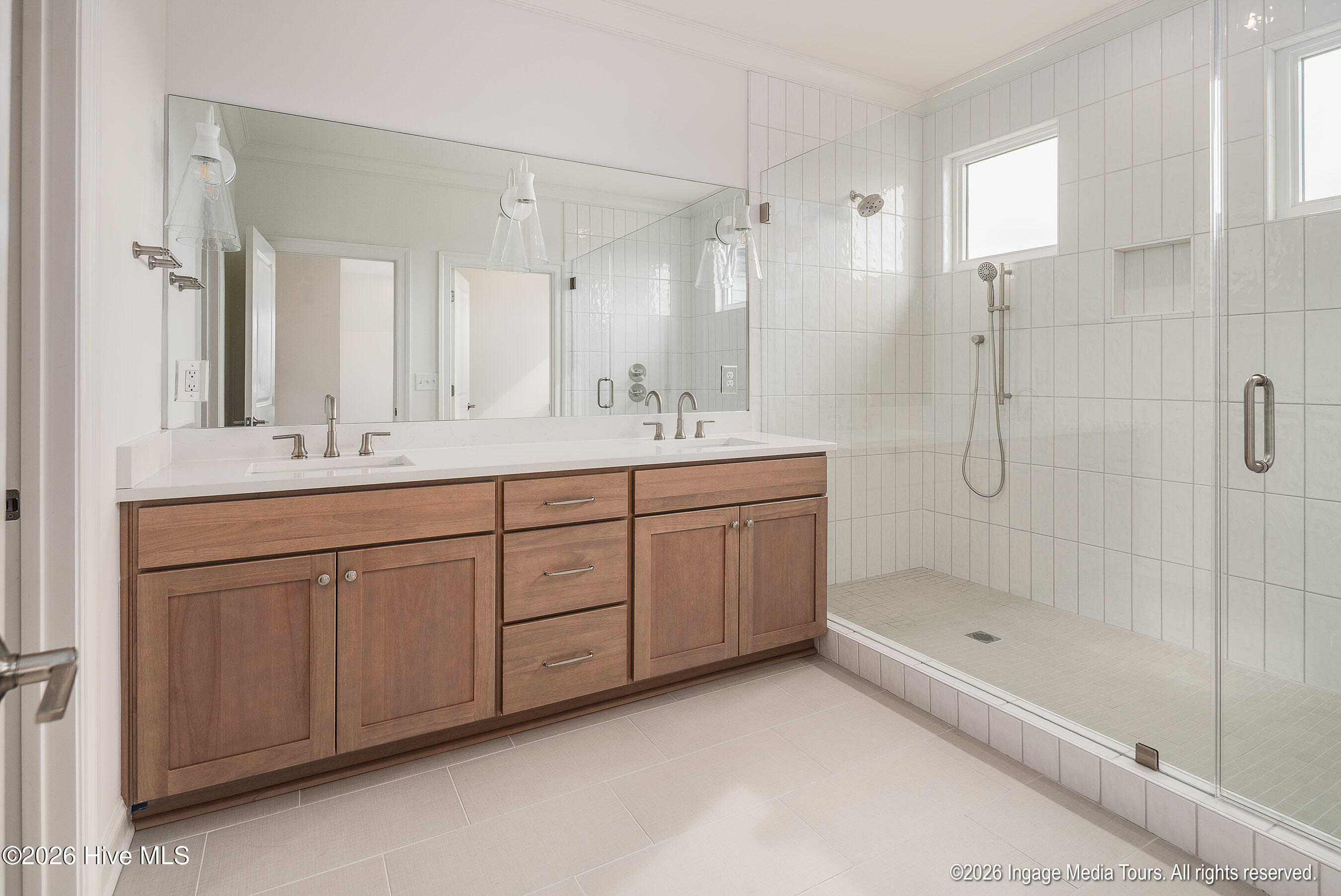 16 Pinewood Cove Property Photo 23