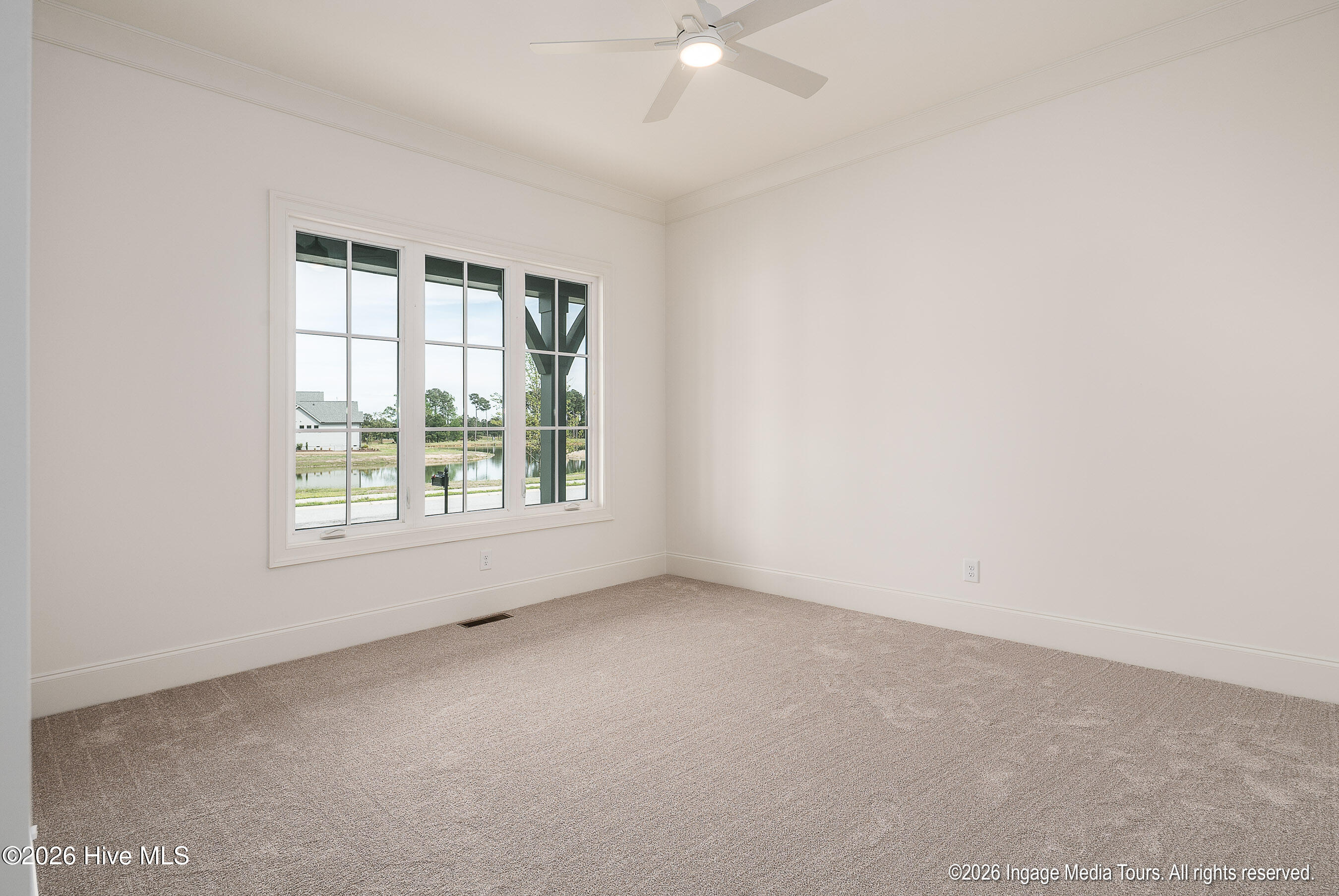 16 Pinewood Cove Property Photo 27