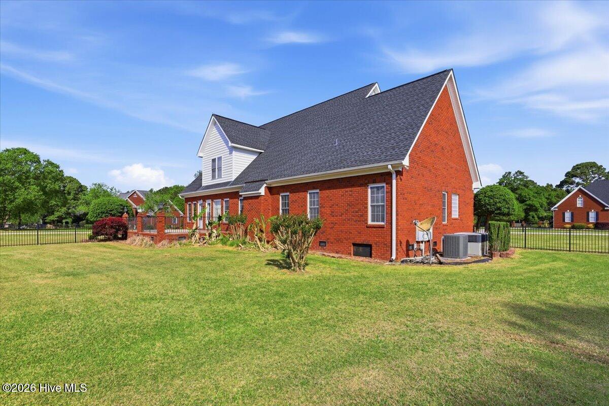 308 Chancery Drive Property Photo 40