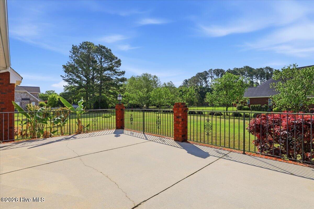 308 Chancery Drive Property Photo 43