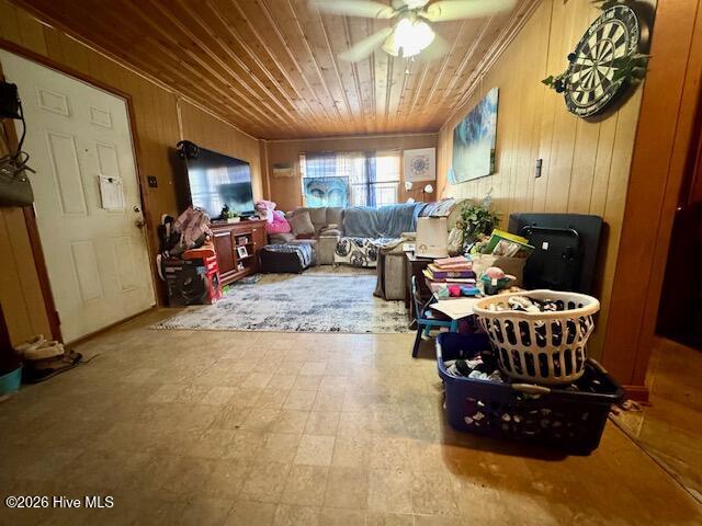515 Hillside Drive S Property Photo 11