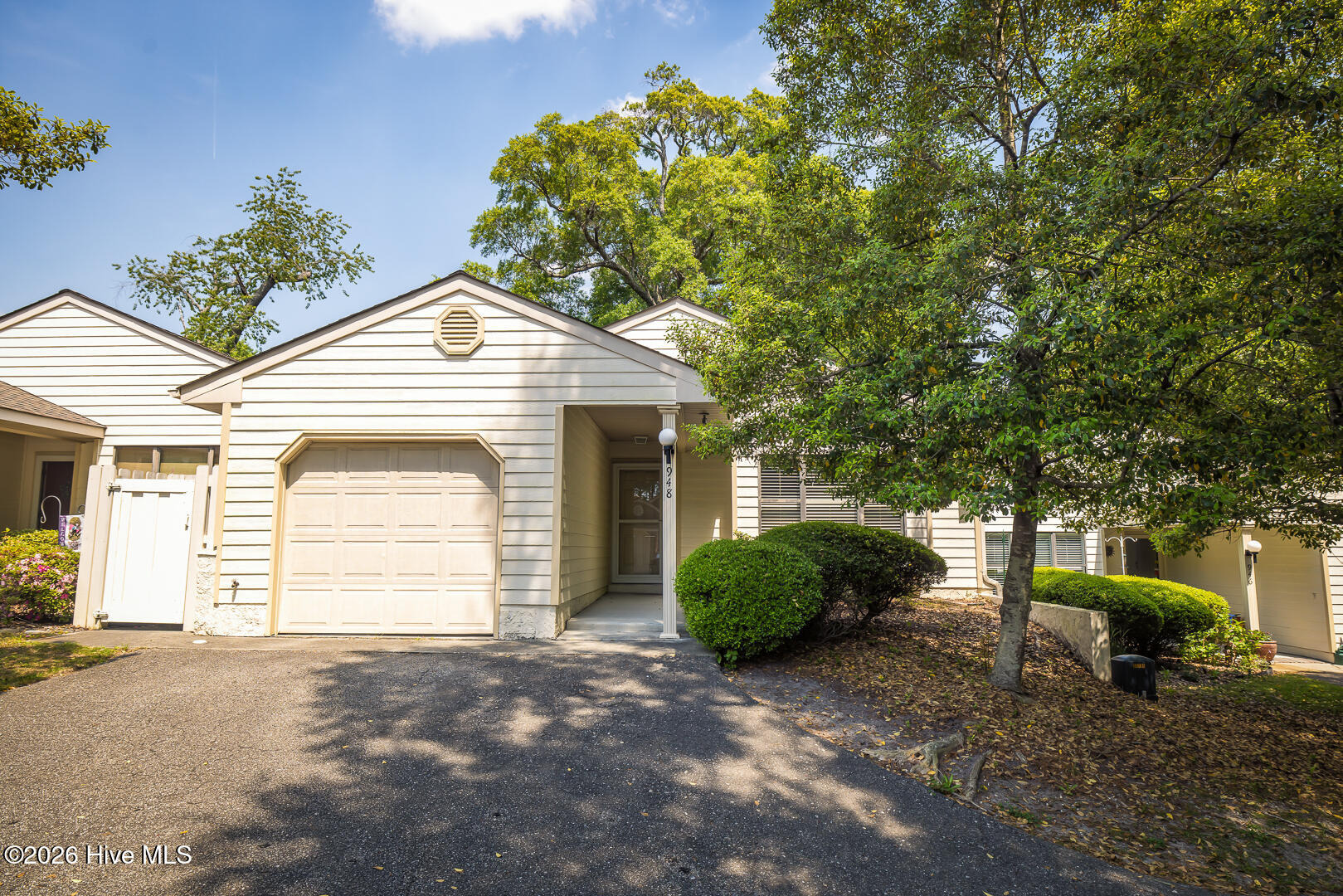 948 Birch Creek Drive Property Photo 1