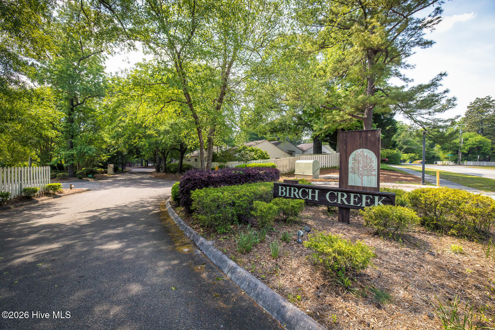 948 Birch Creek Drive Property Photo 2