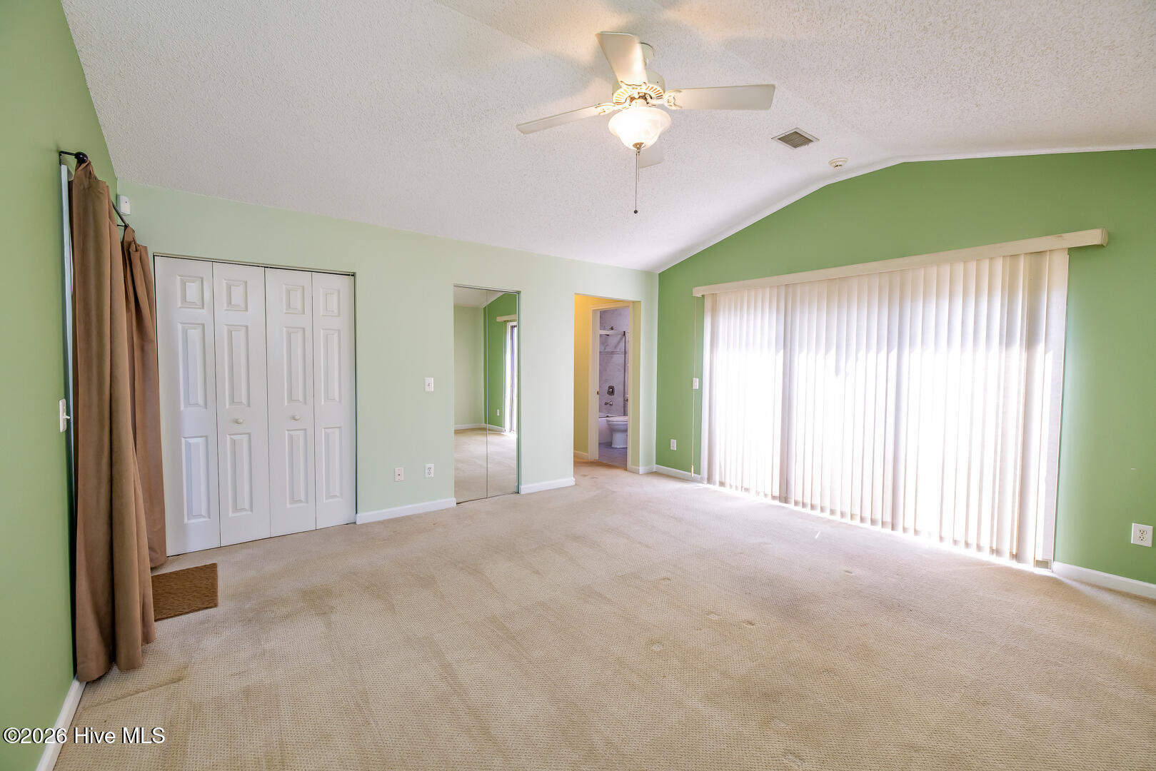 948 Birch Creek Drive Property Photo 15
