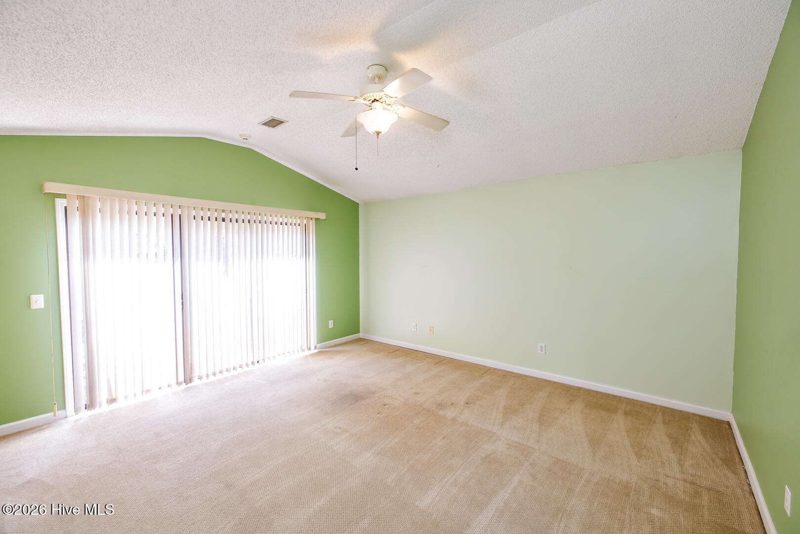 948 Birch Creek Drive Property Photo 16