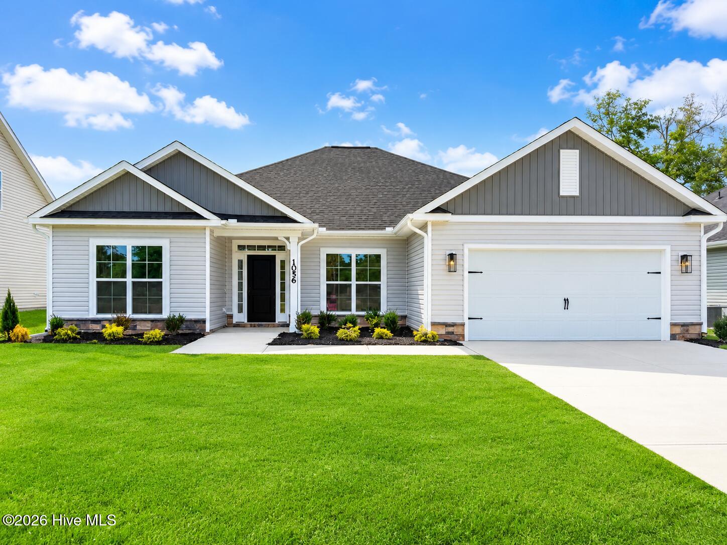 1056 Wood Creek Road NE Property Photo 1