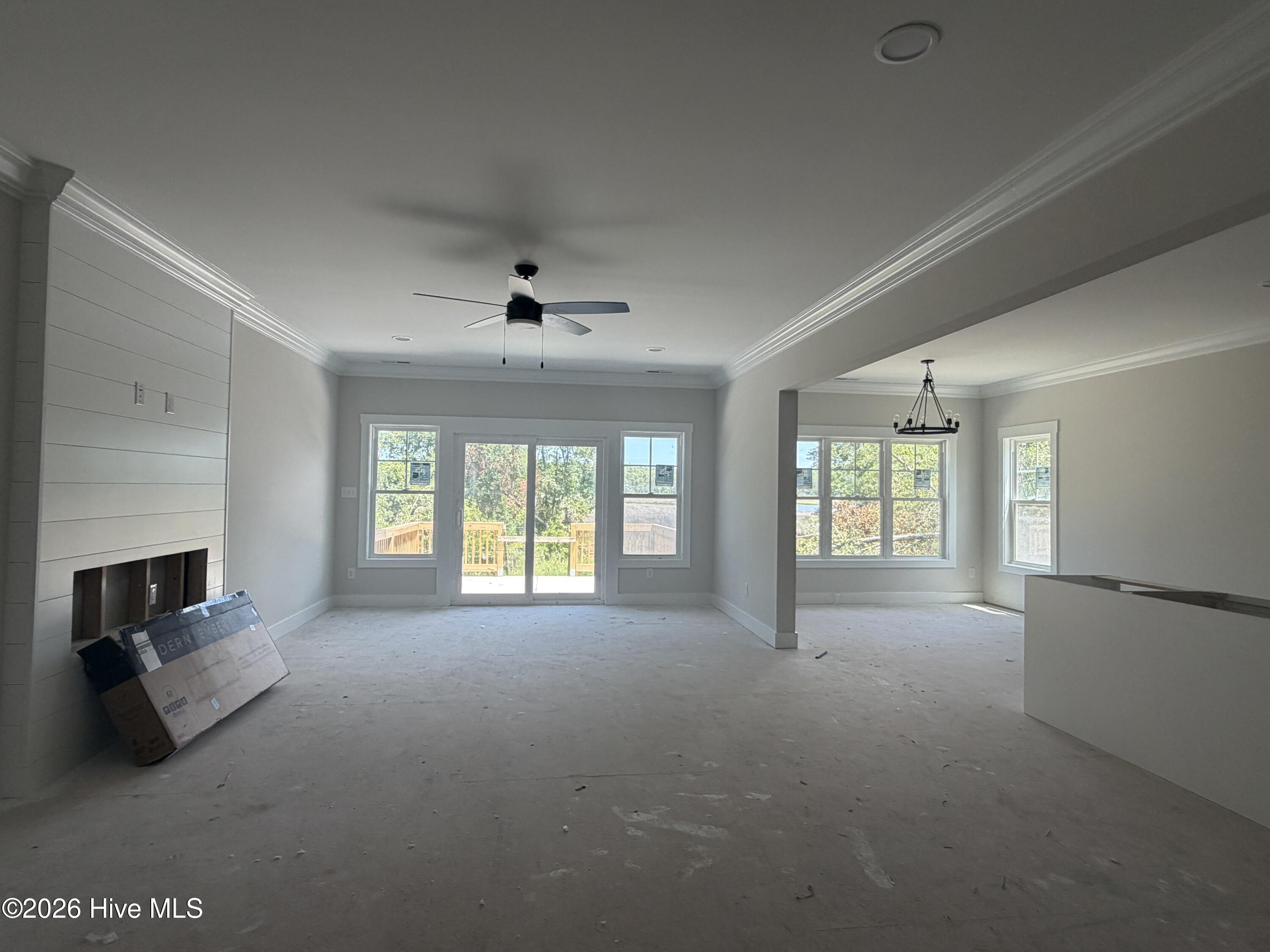 278 E Ivybridge Drive Property Photo 5