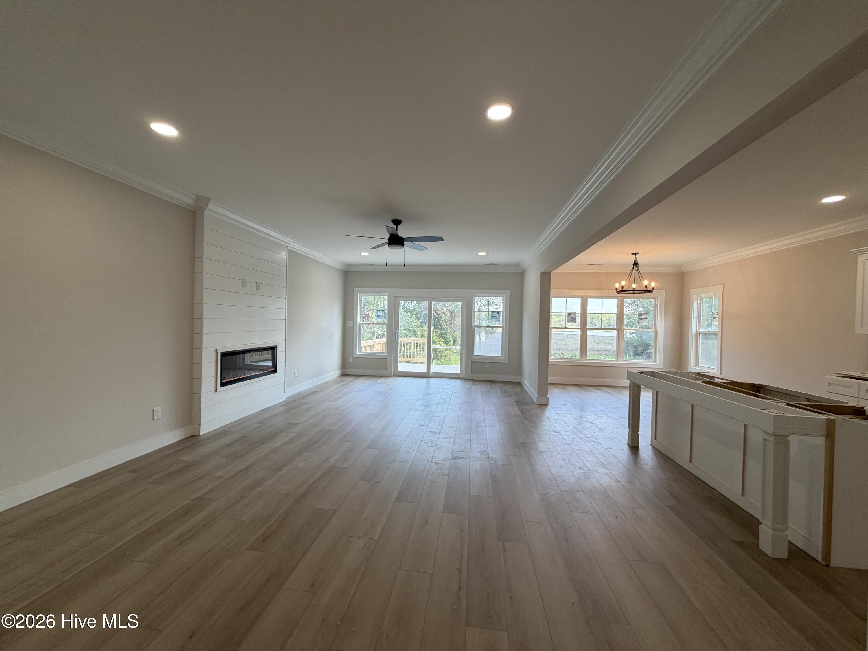 278 E Ivybridge Drive Property Photo 6