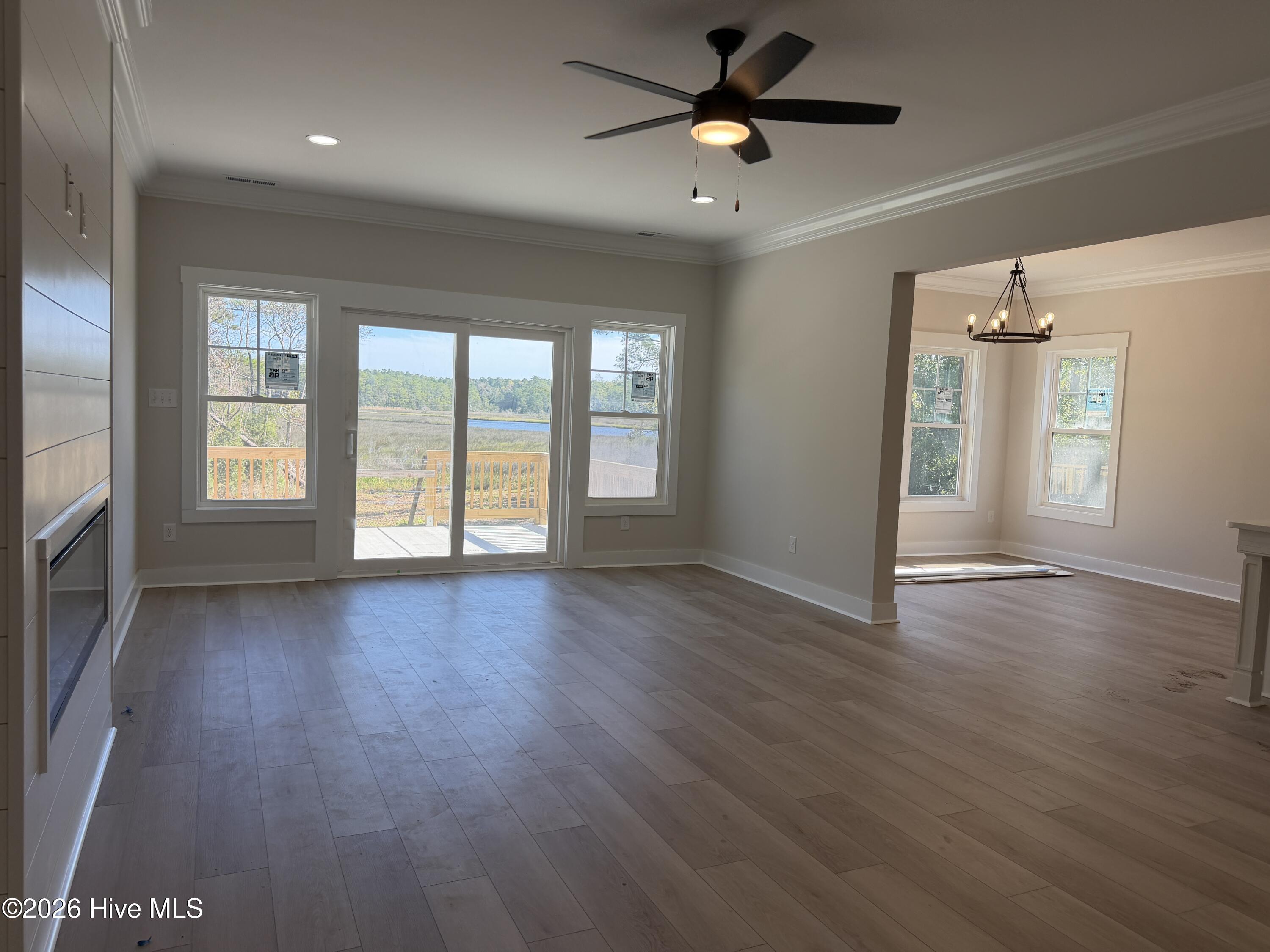 278 E Ivybridge Drive Property Photo 6