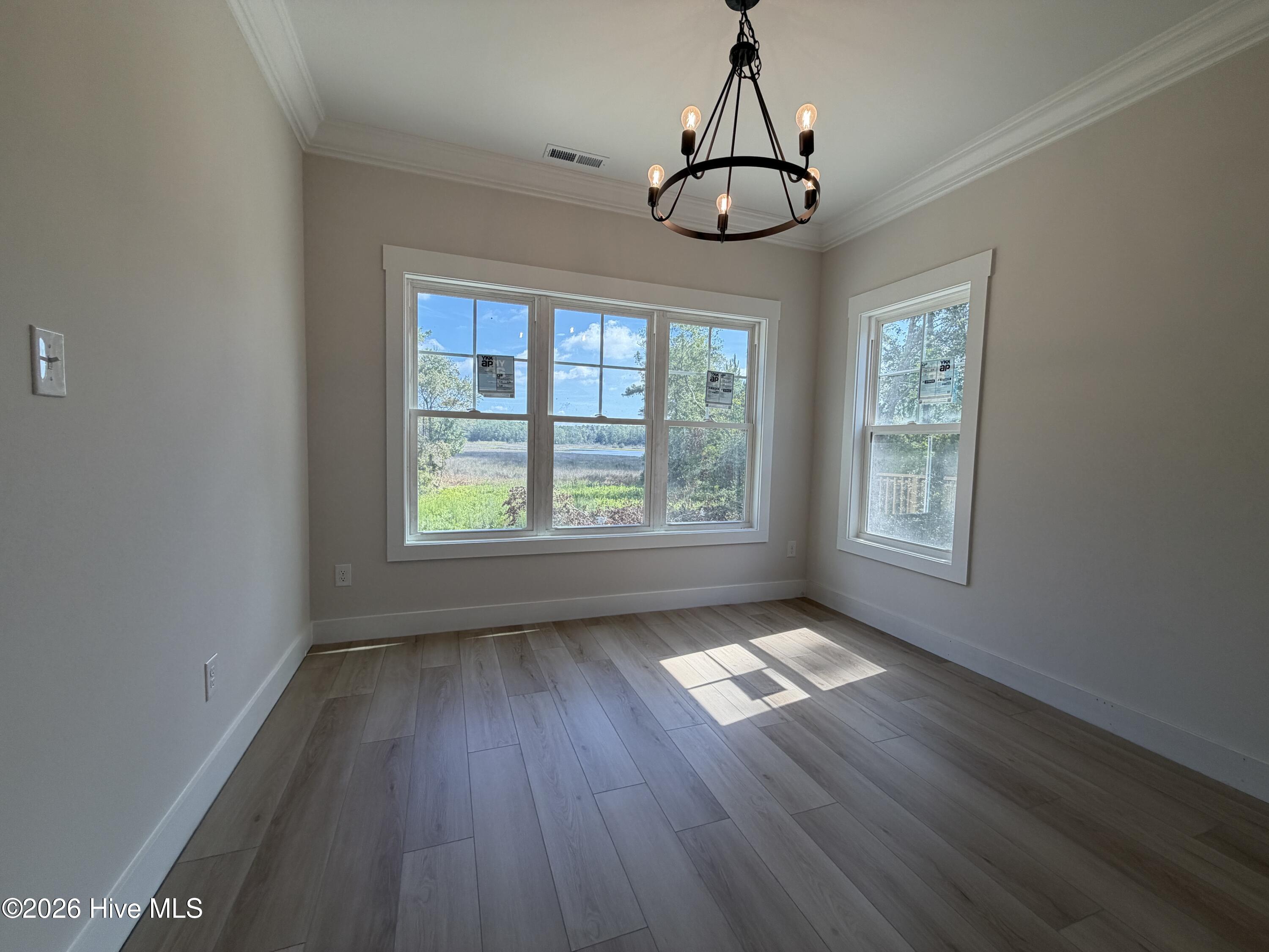 278 E Ivybridge Drive Property Photo 9
