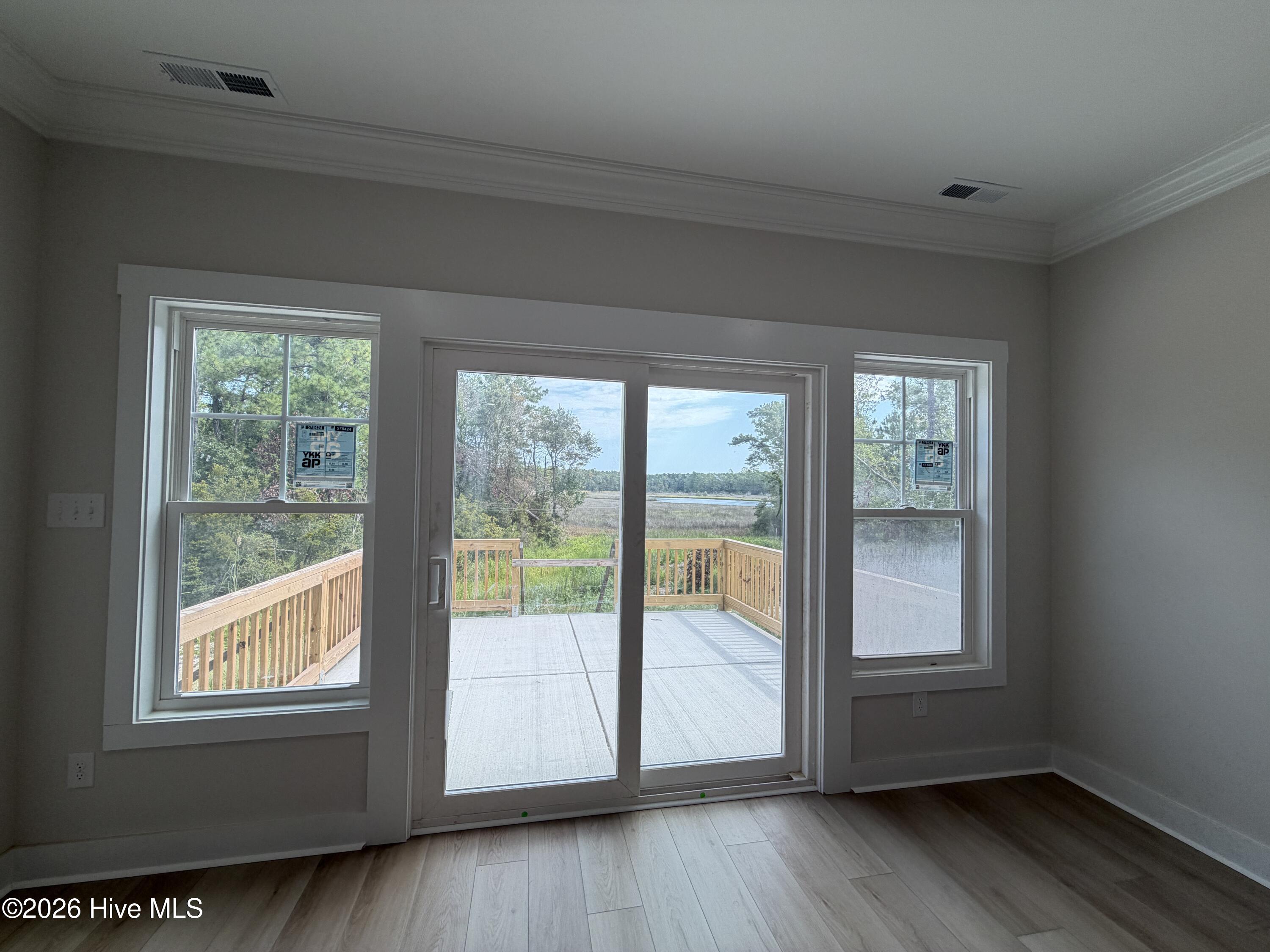 278 E Ivybridge Drive Property Photo 9