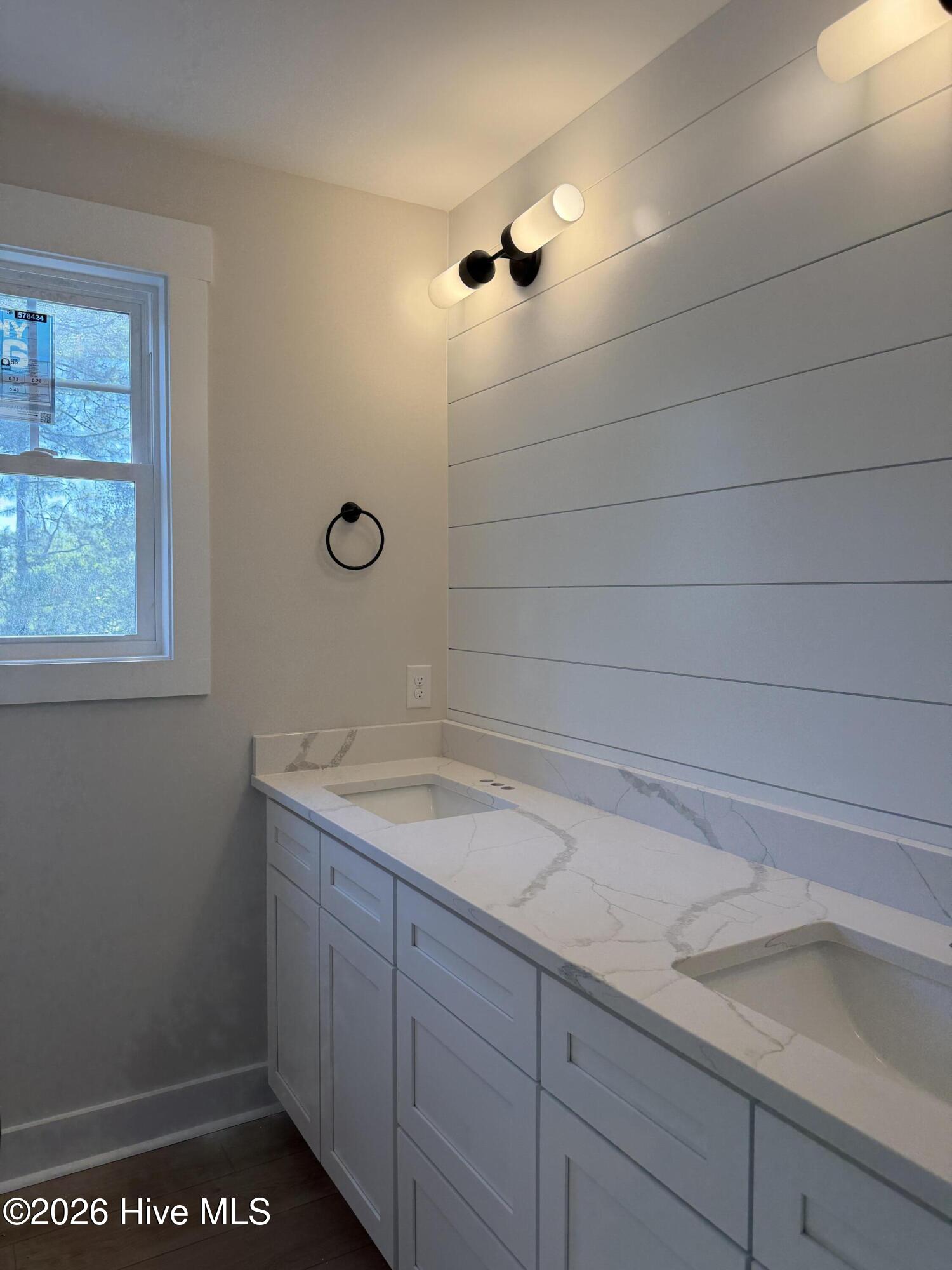 278 E Ivybridge Drive Property Photo 12