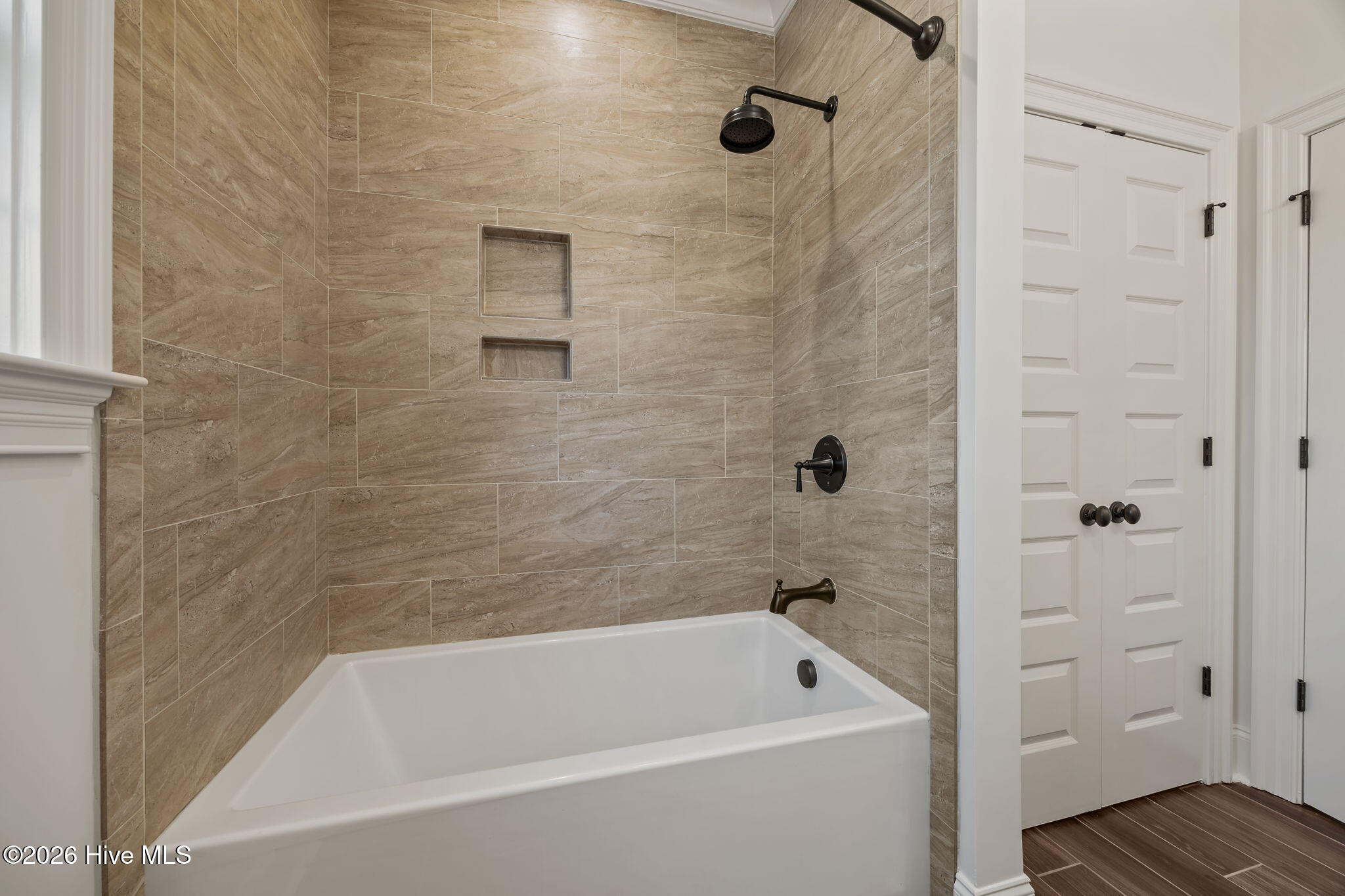 404 Donald Drive Property Photo 16