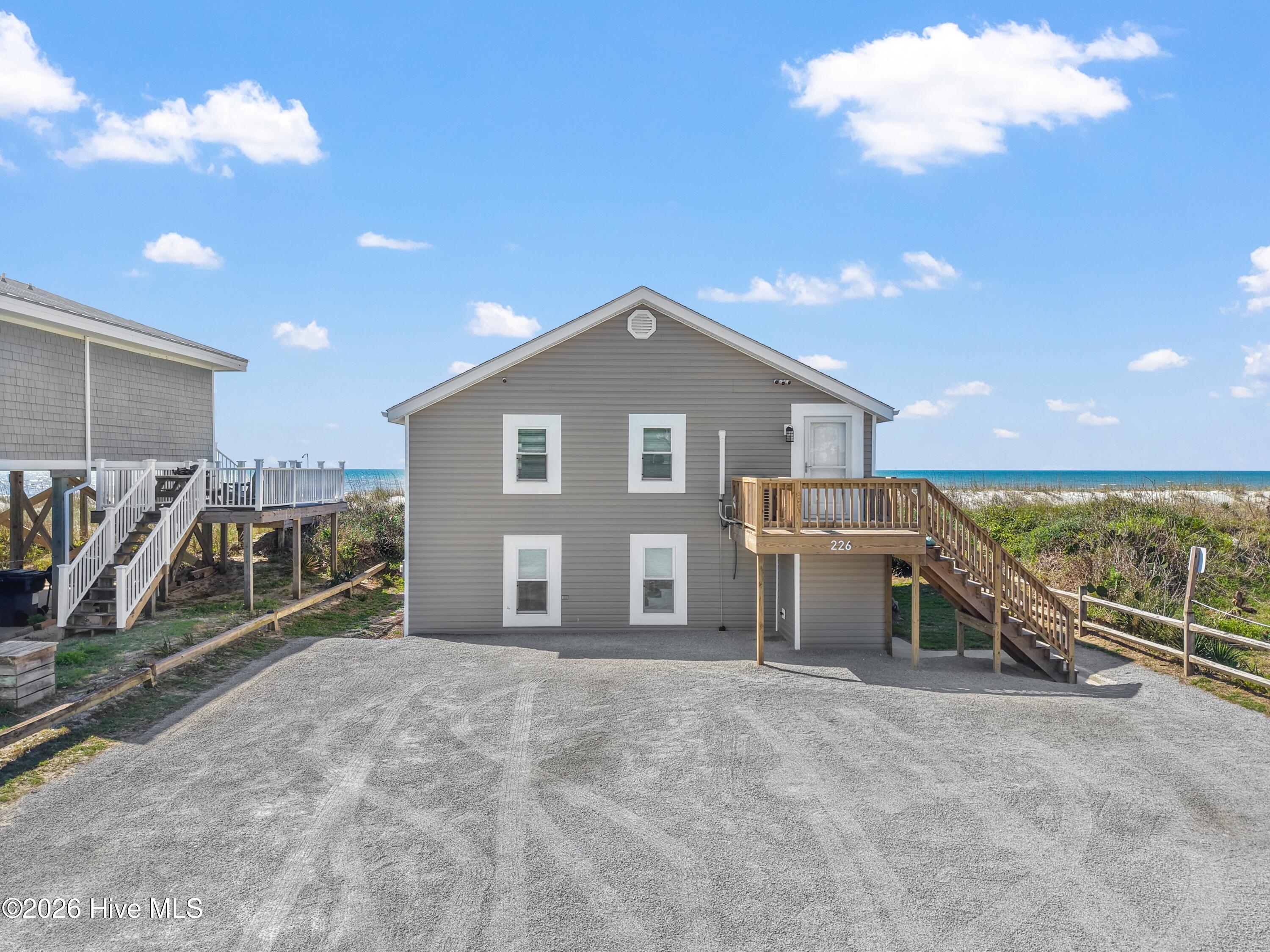 226 Ocean Boulevard E Property Photo 3