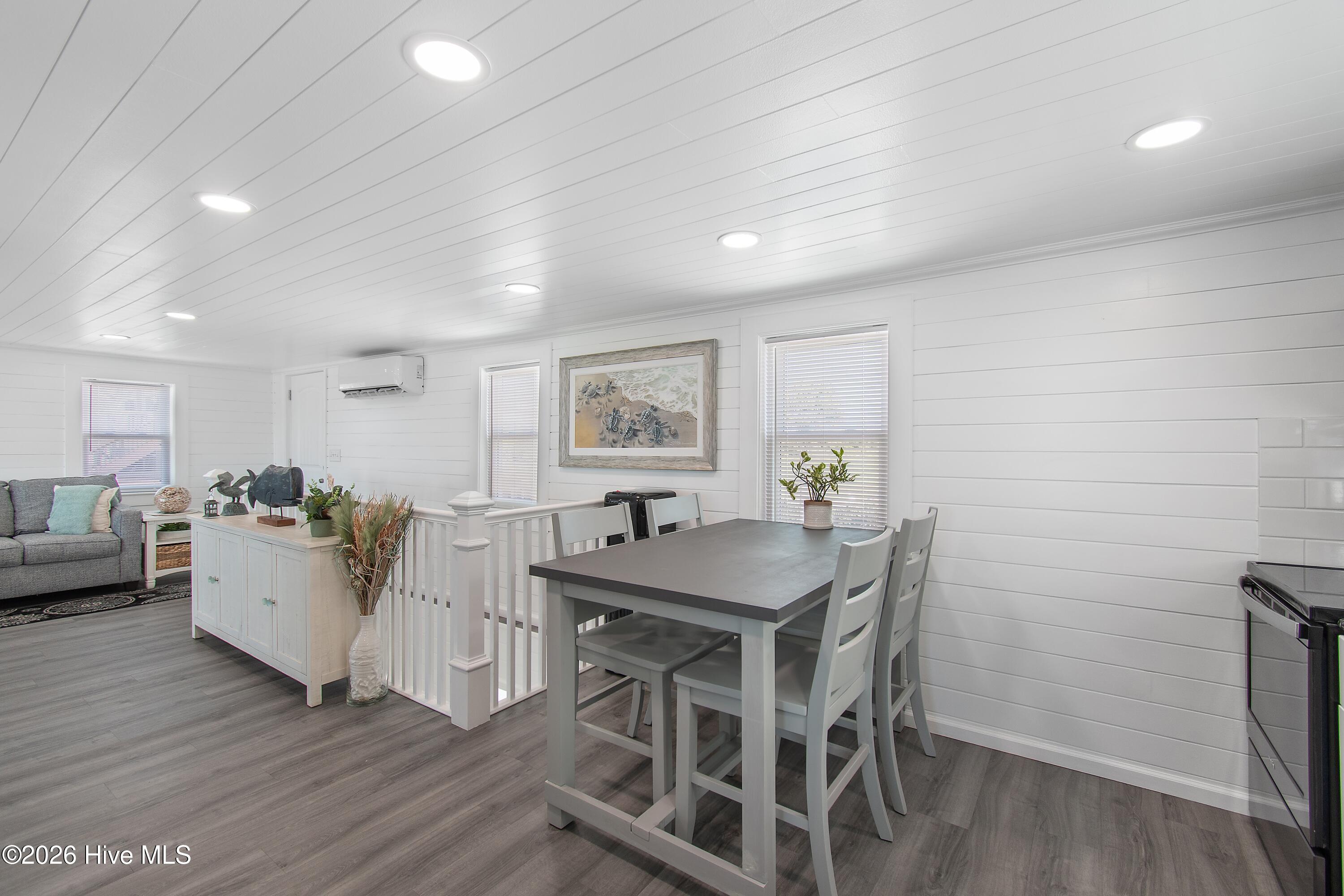 226 Ocean Boulevard E Property Photo 26