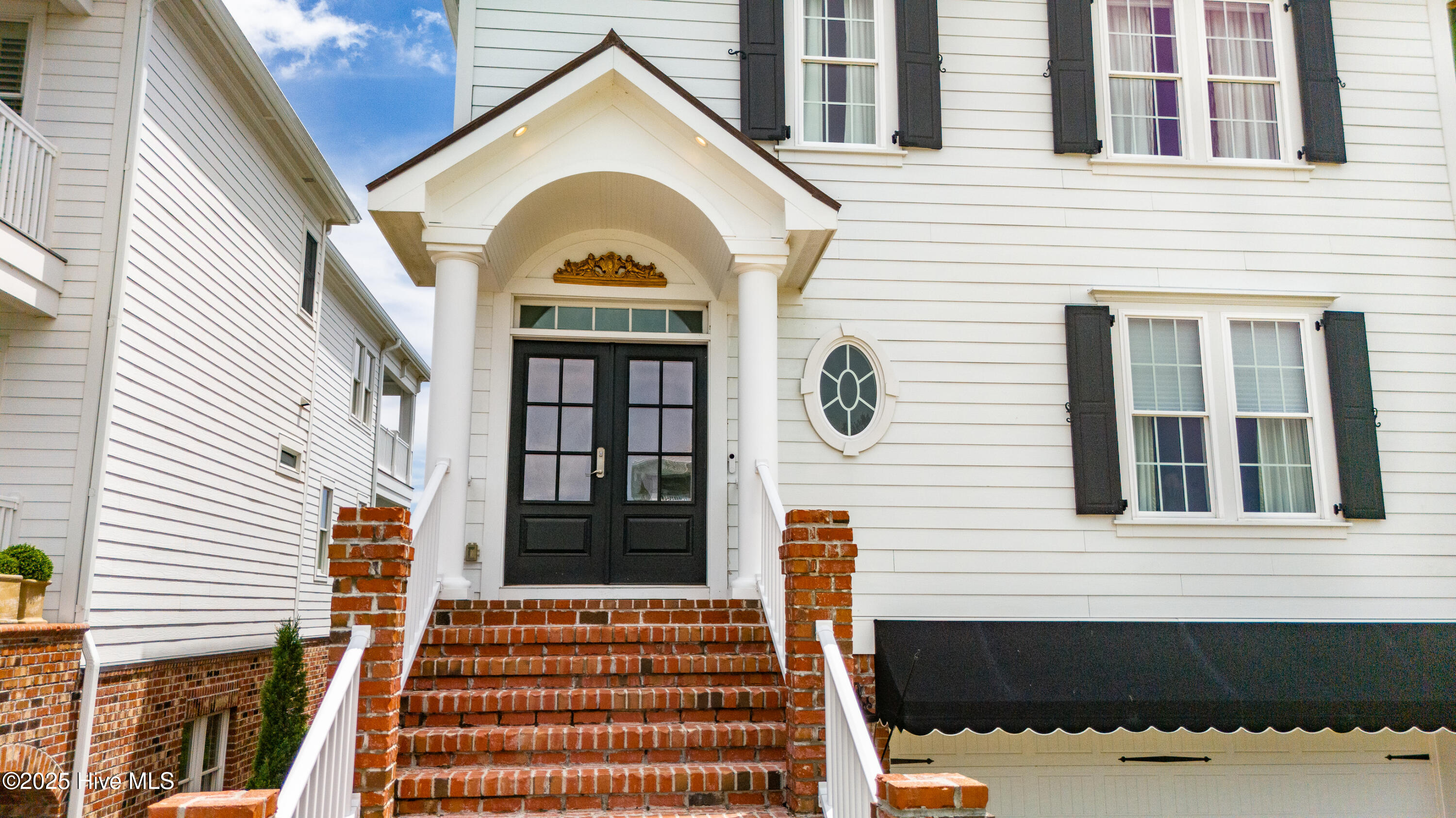 458 Kensington Place Property Photo 24