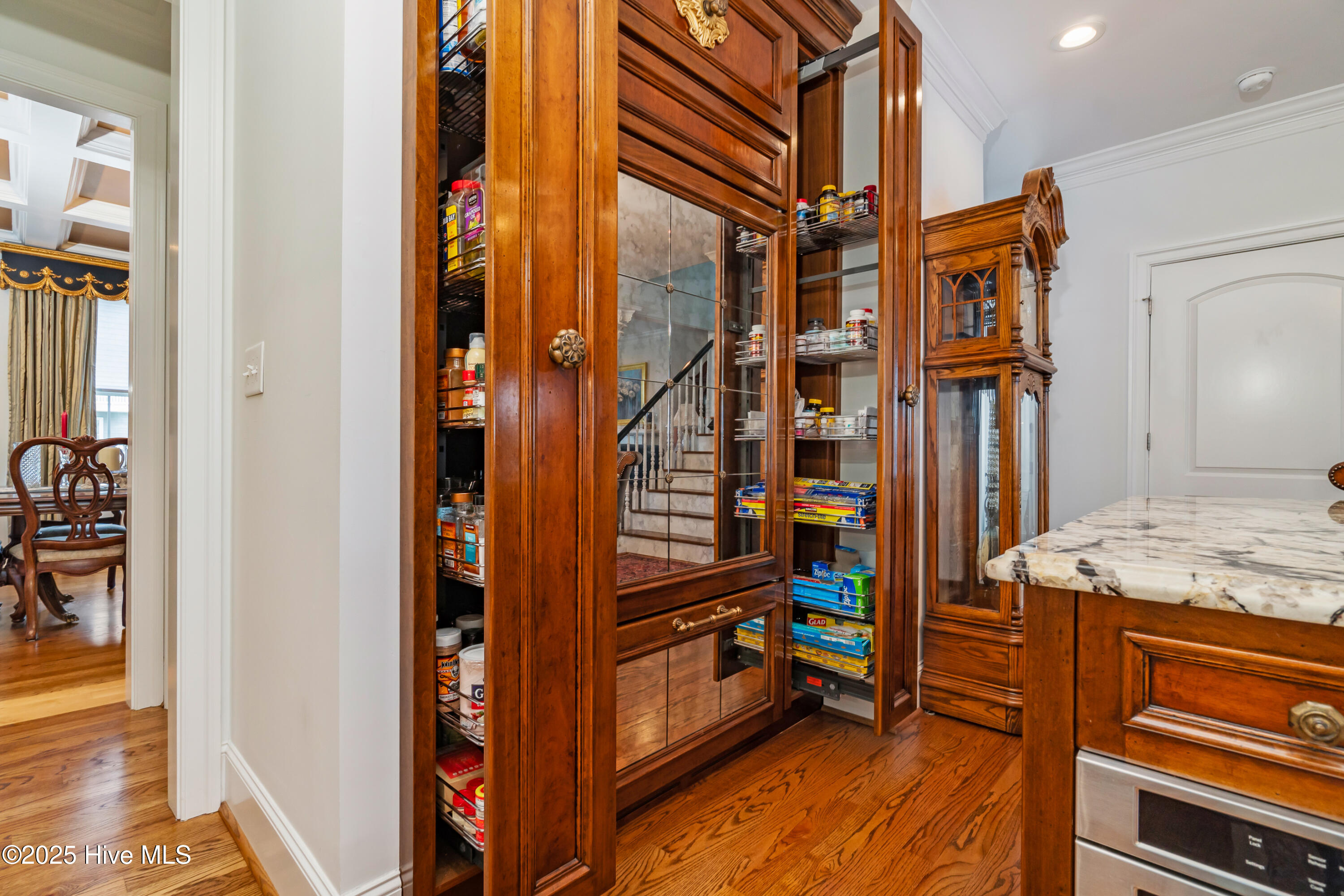 458 Kensington Place Property Photo 30