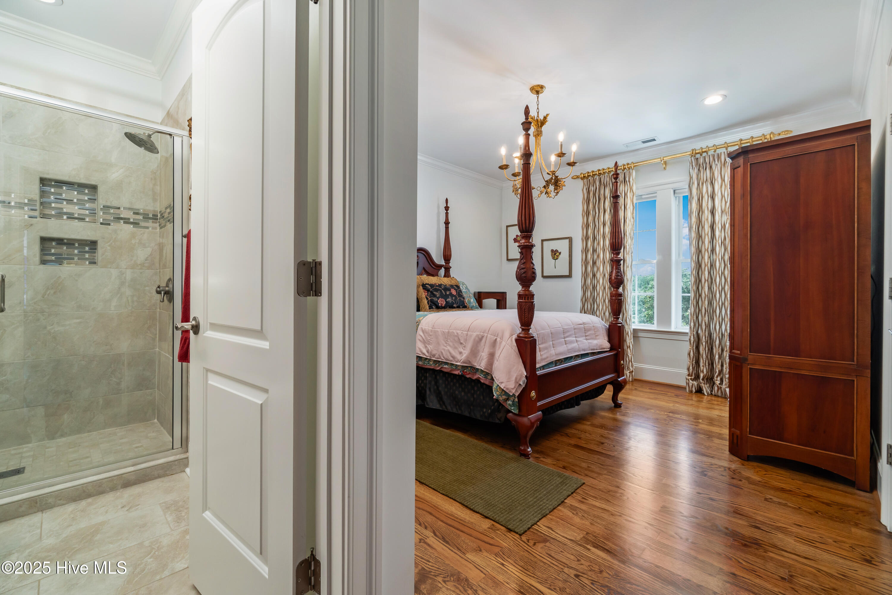 458 Kensington Place Property Photo 46