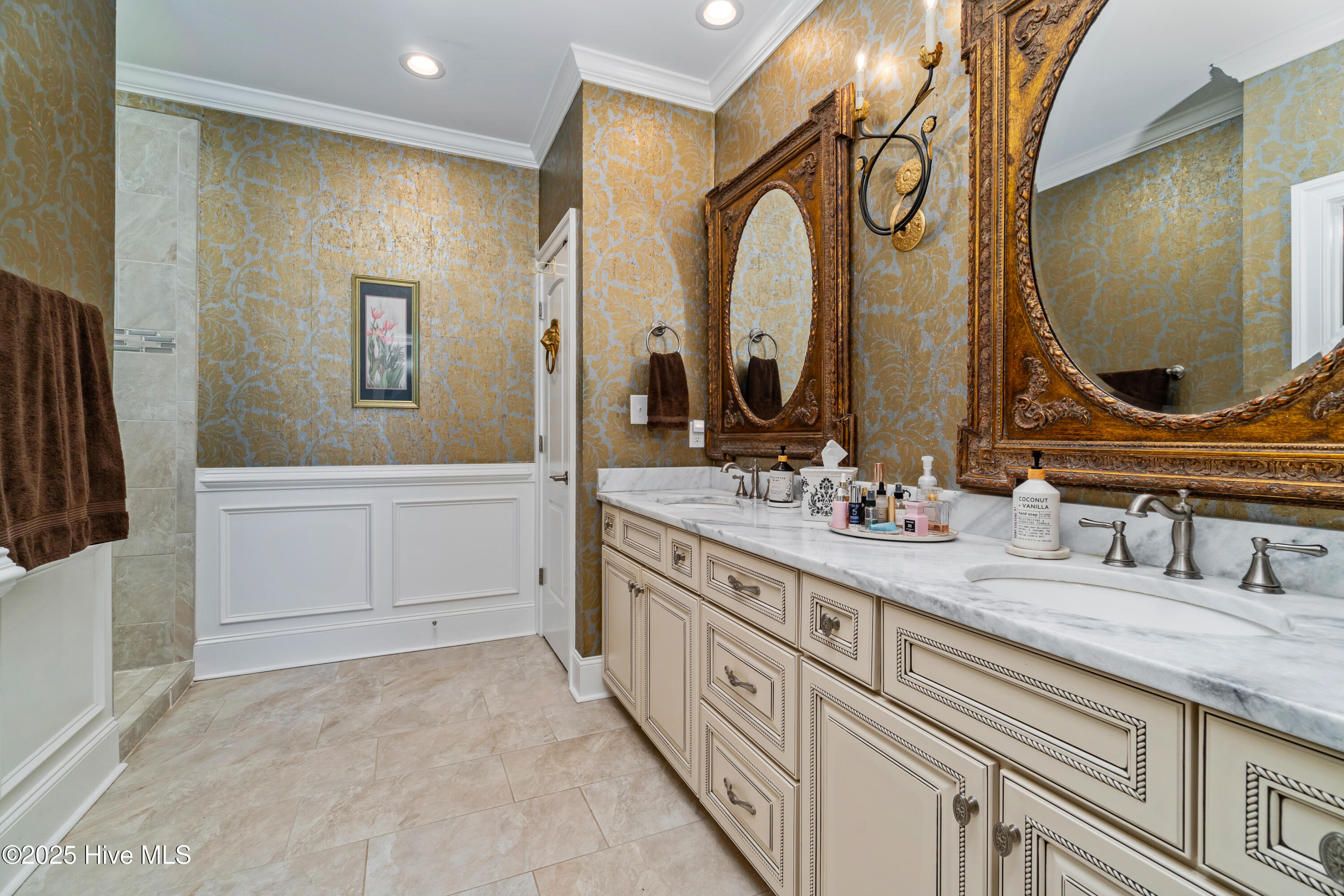 458 Kensington Place Property Photo 49