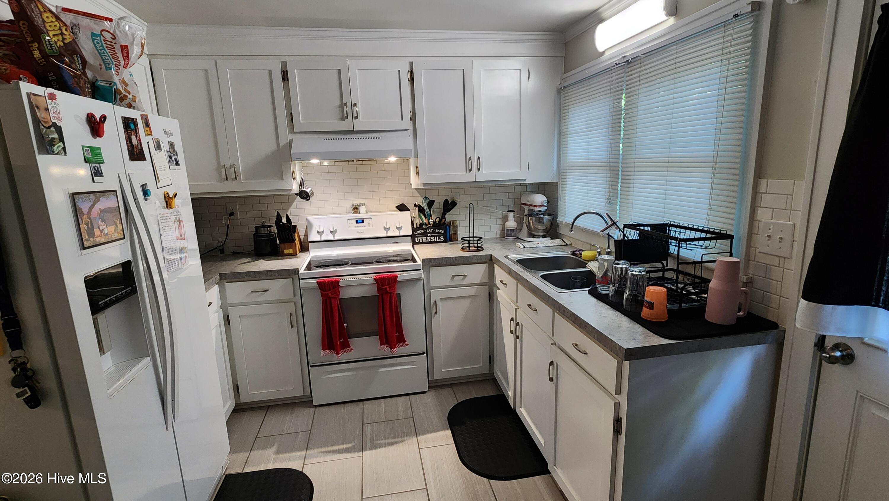 114 W Frink Street Property Photo 11