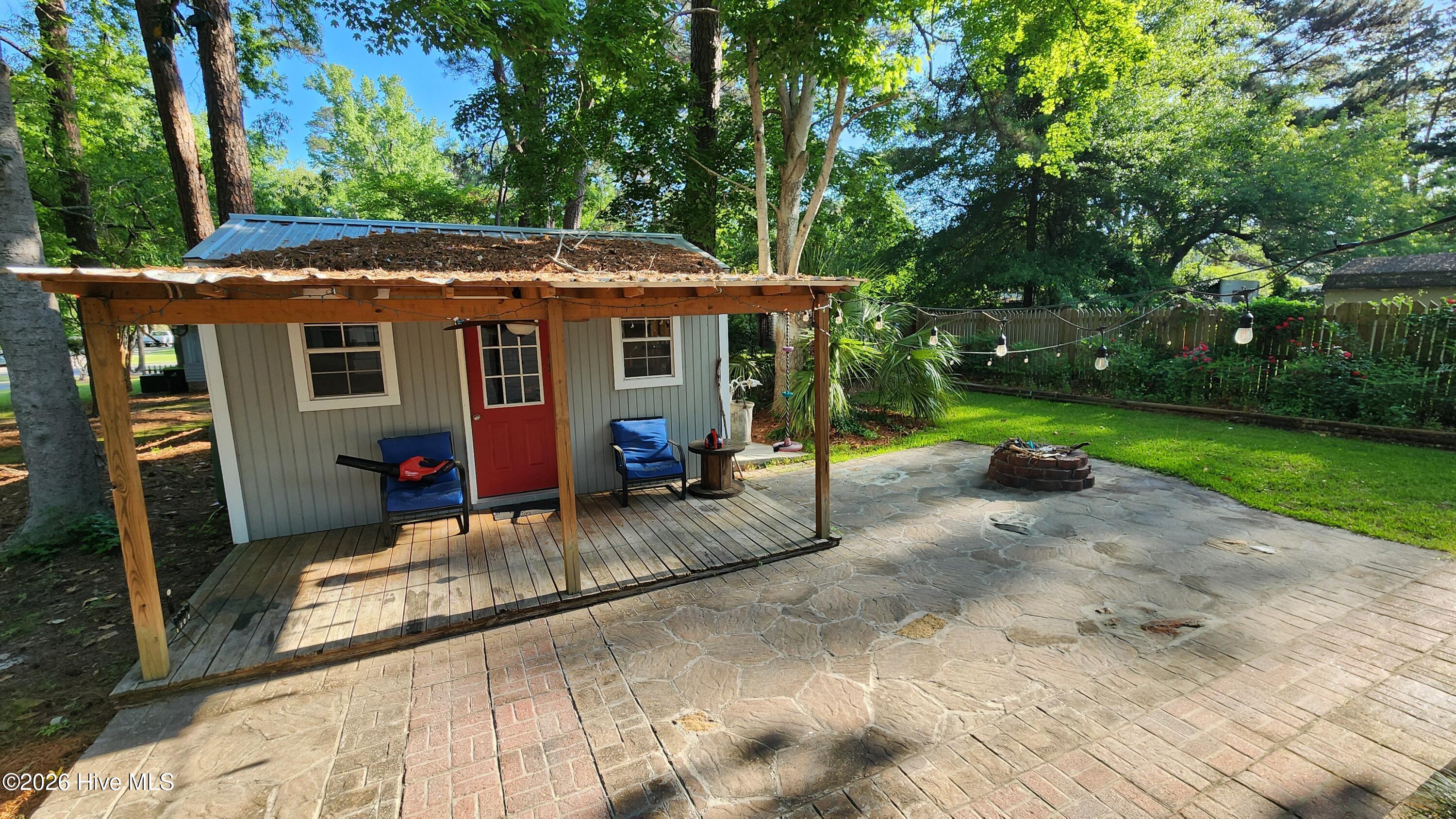 114 W Frink Street Property Photo 15