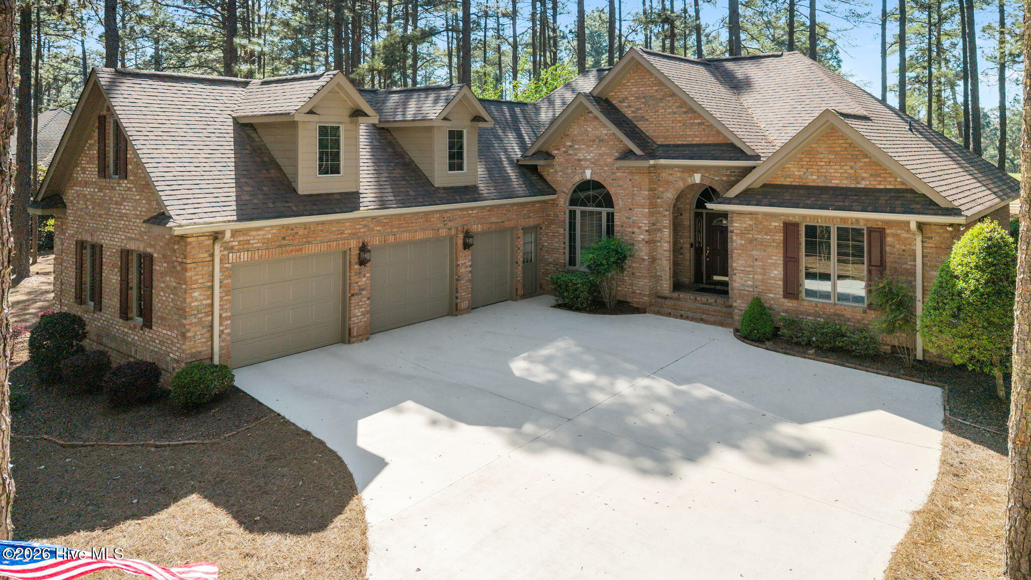 28 Abbottsford Drive Property Photo 1